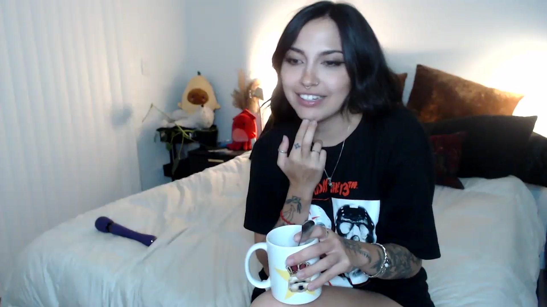 Gallery image thumbnail from Lil_bunniii's myfreecams stream on, 04/28/2024, 07:12 image 13 of 20