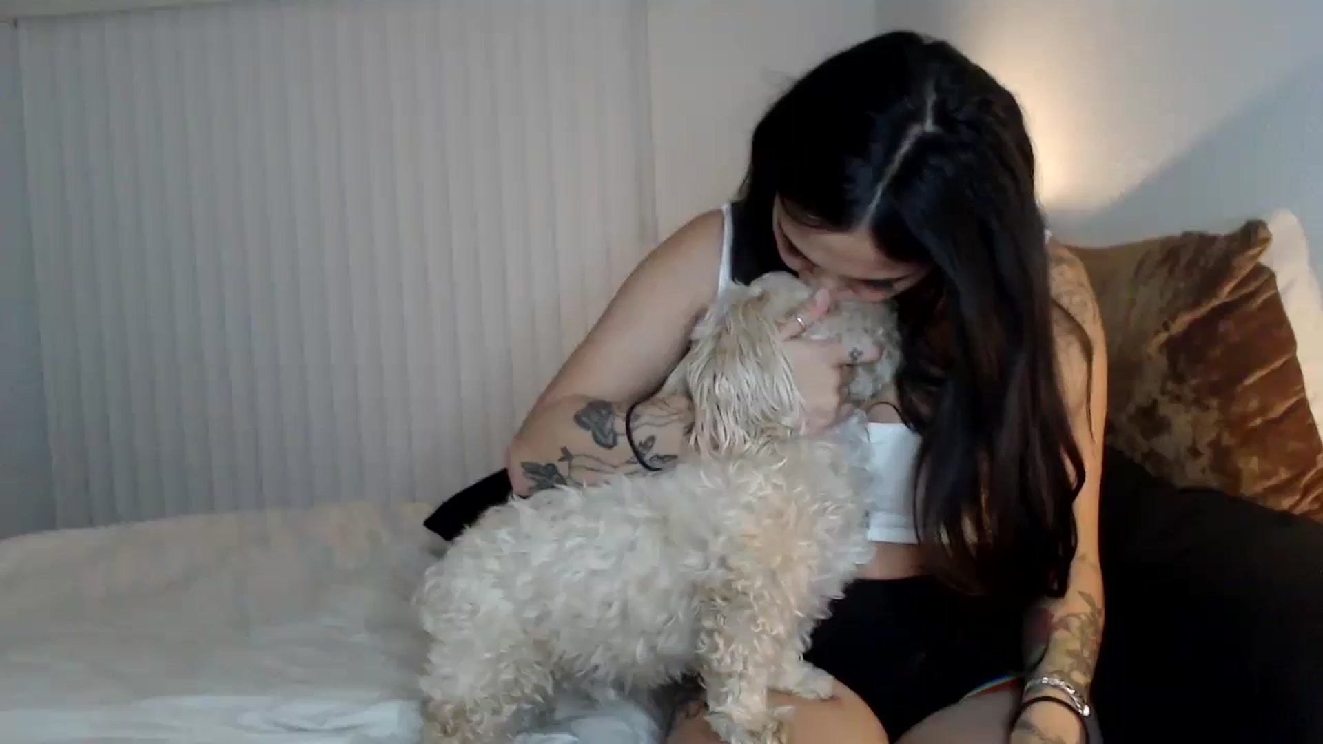 Gallery image thumbnail from Lil_bunniii's myfreecams stream on, 05/09/2024, 06:31 image 10 of 20