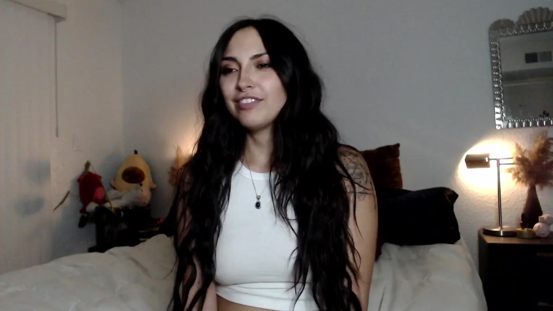 Gallery image thumbnail from Lil_bunniii's myfreecams stream on, 06/08/2024, 08:08 image 1 of 20