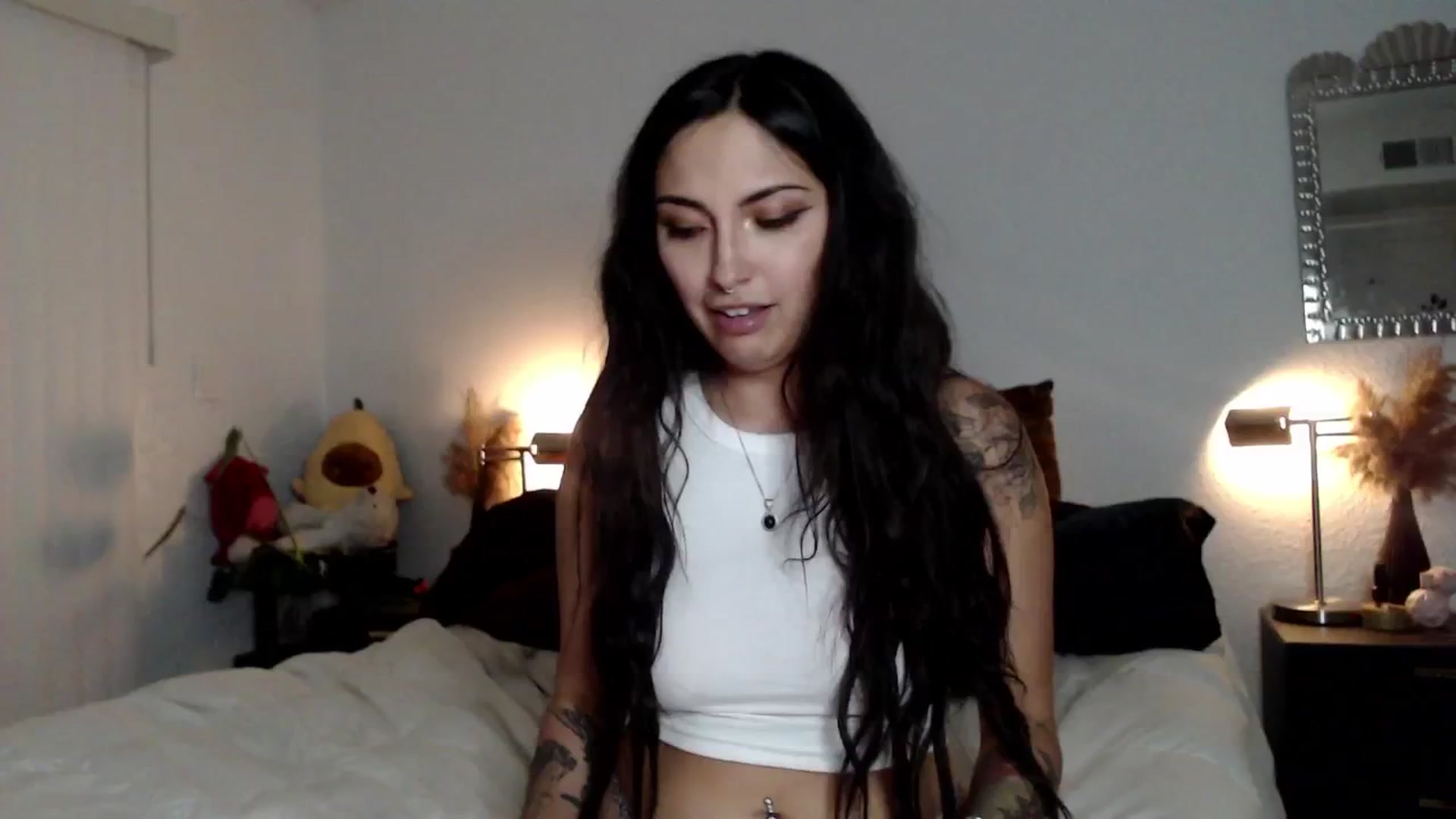 Gallery image thumbnail from Lil_bunniii's myfreecams stream on, 06/08/2024, 08:08 image 7 of 20