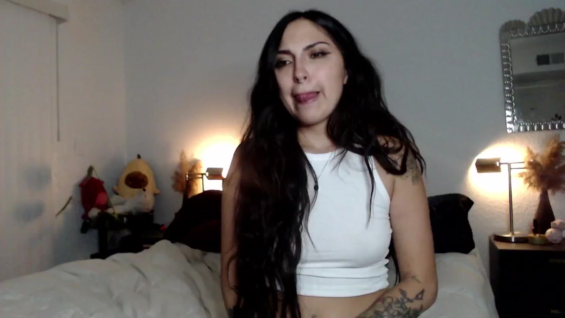 Gallery image thumbnail from Lil_bunniii's myfreecams stream on, 06/08/2024, 08:08 image 14 of 20