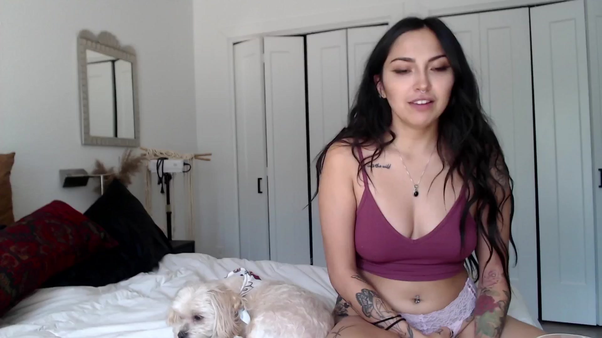 Gallery image thumbnail from Lil_bunniii's myfreecams stream on, 06/08/2024, 22:39 image 3 of 20