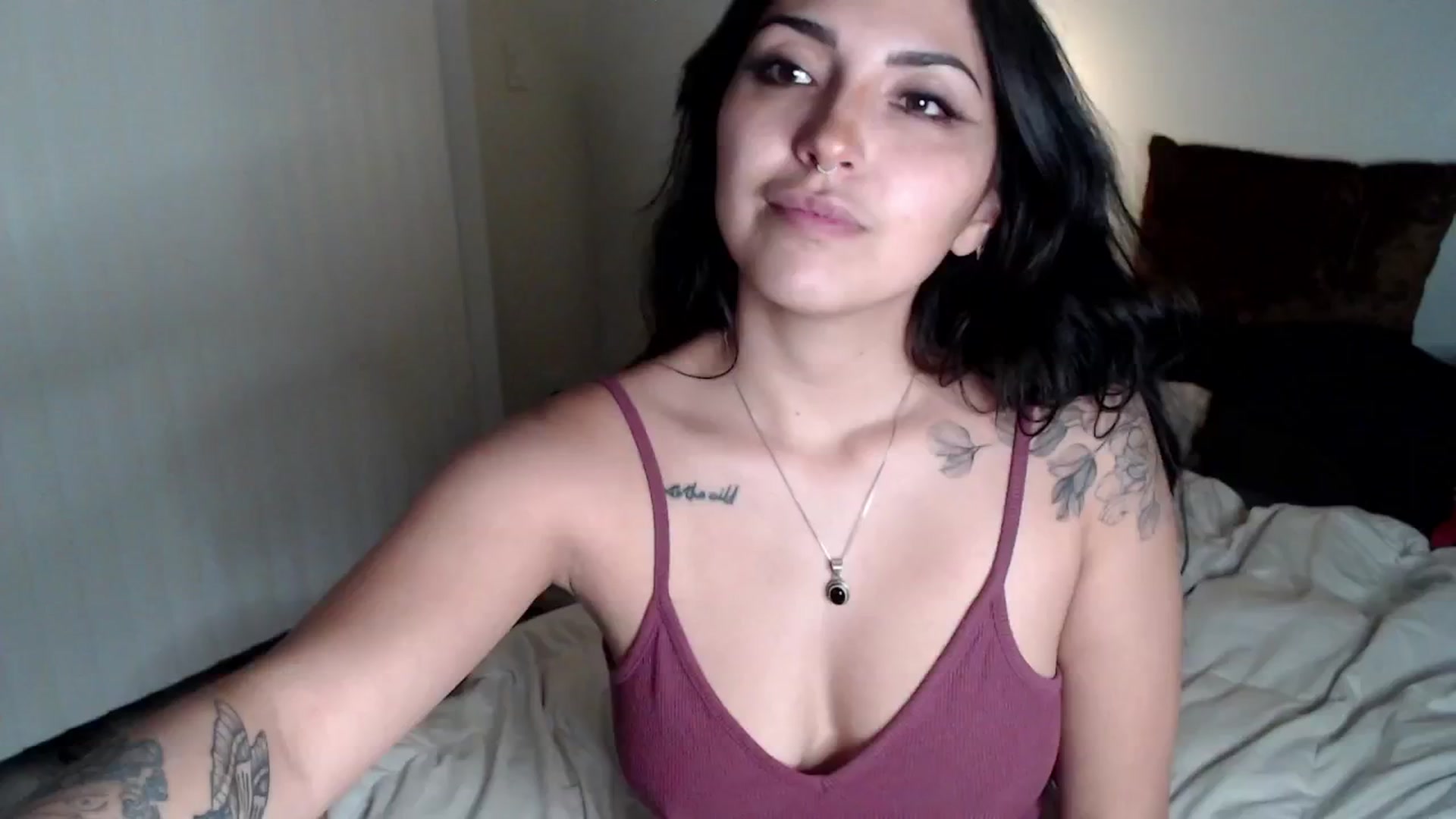 Gallery image thumbnail from Lil_bunniii's myfreecams stream on, 06/27/2024, 08:12 image 20 of 20