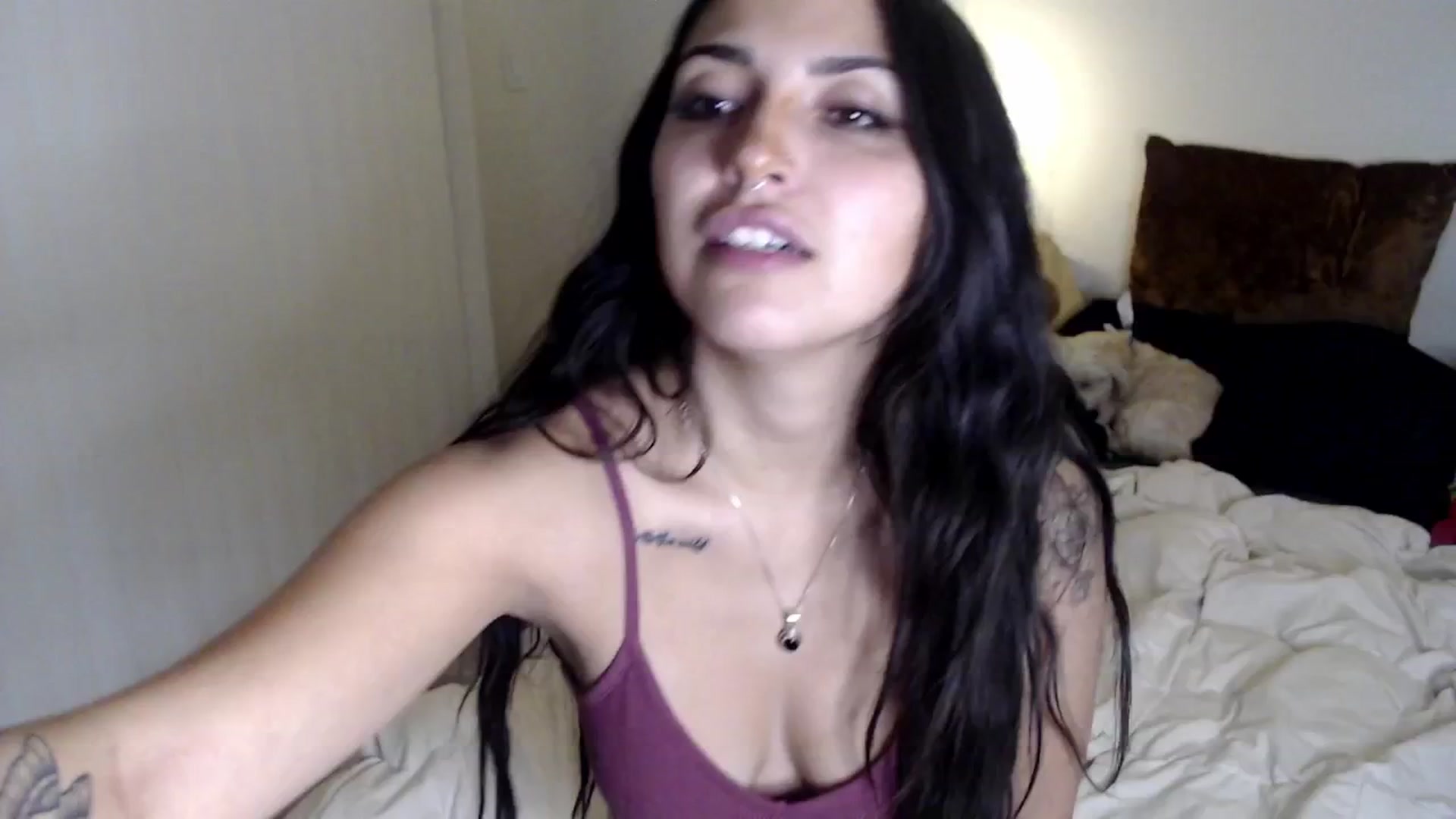 Gallery image thumbnail from Lil_bunniii's myfreecams stream on, 06/27/2024, 08:12 image 2 of 20