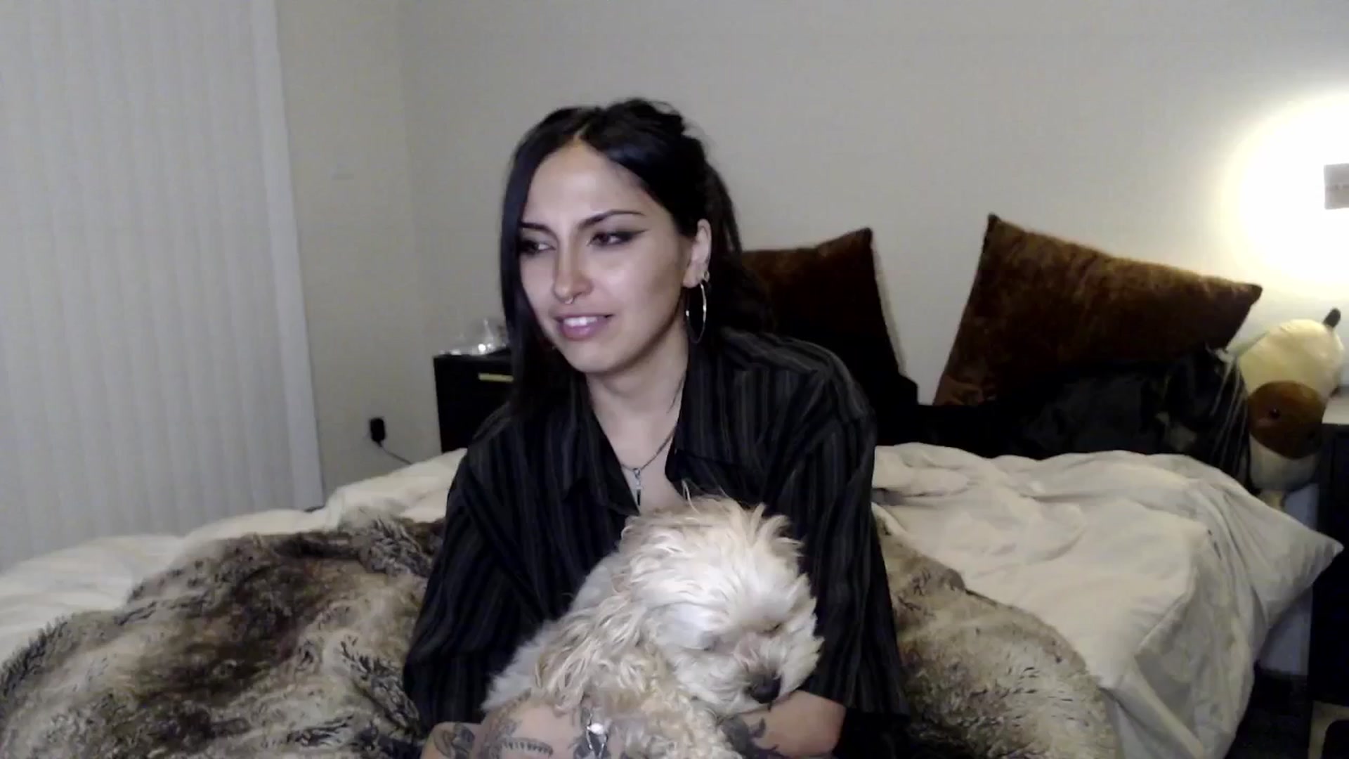 Gallery image thumbnail from Lil_bunniii's myfreecams stream on, 08/11/2024, 08:34 image 8 of 20