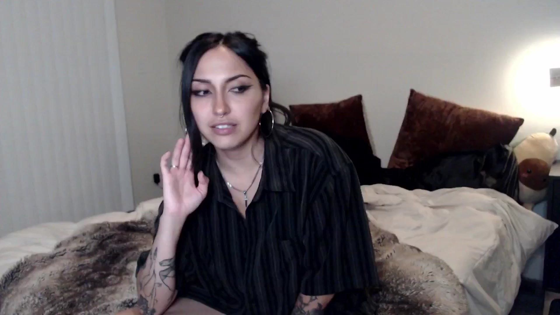 Gallery image thumbnail from Lil_bunniii's myfreecams stream on, 08/11/2024, 08:34 image 6 of 20