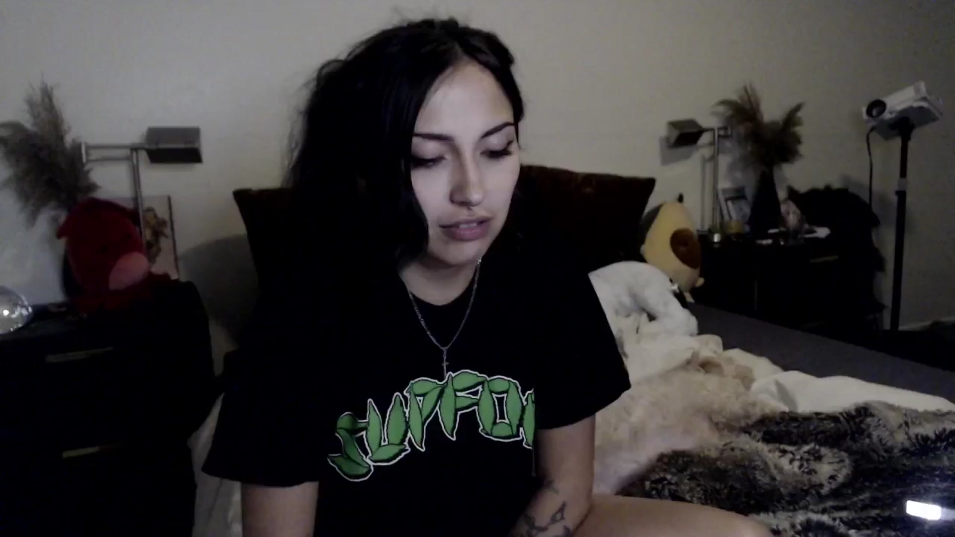 Gallery image thumbnail from Lil_bunniii's myfreecams stream on, 08/13/2024, 07:13 image 19 of 20