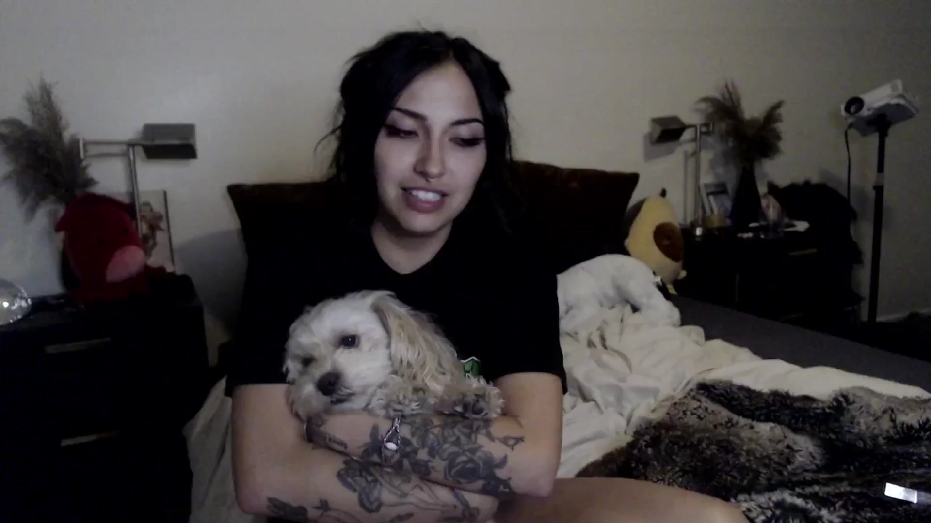 Gallery image thumbnail from Lil_bunniii's myfreecams stream on, 08/13/2024, 07:13 image 10 of 20