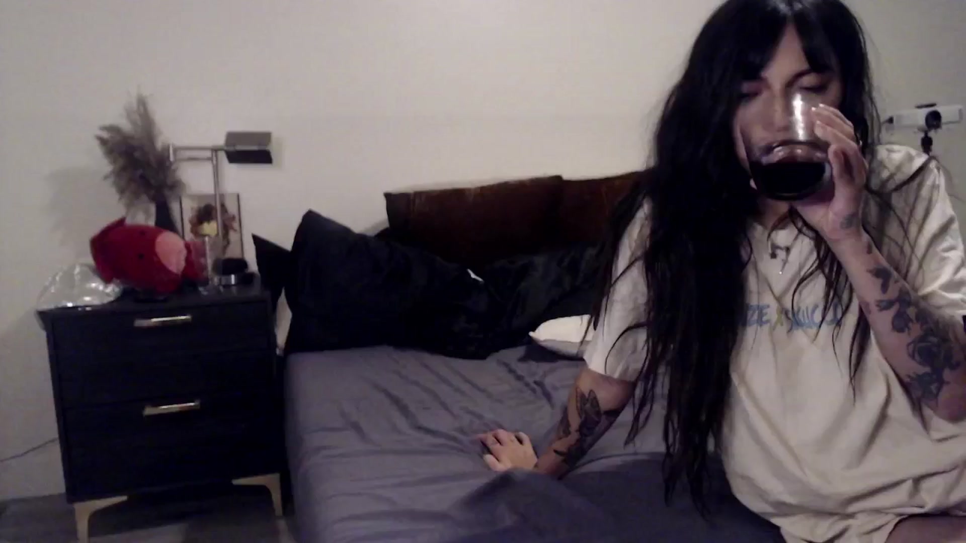 Gallery image thumbnail from Lil_bunniii's myfreecams stream on, 08/27/2024, 08:11 image 9 of 20