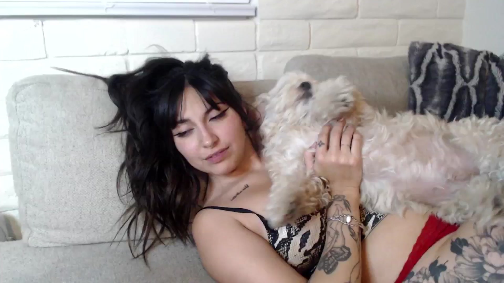 Gallery image thumbnail from Lil_bunniii's myfreecams stream on, 09/08/2024, 08:40 image 16 of 20