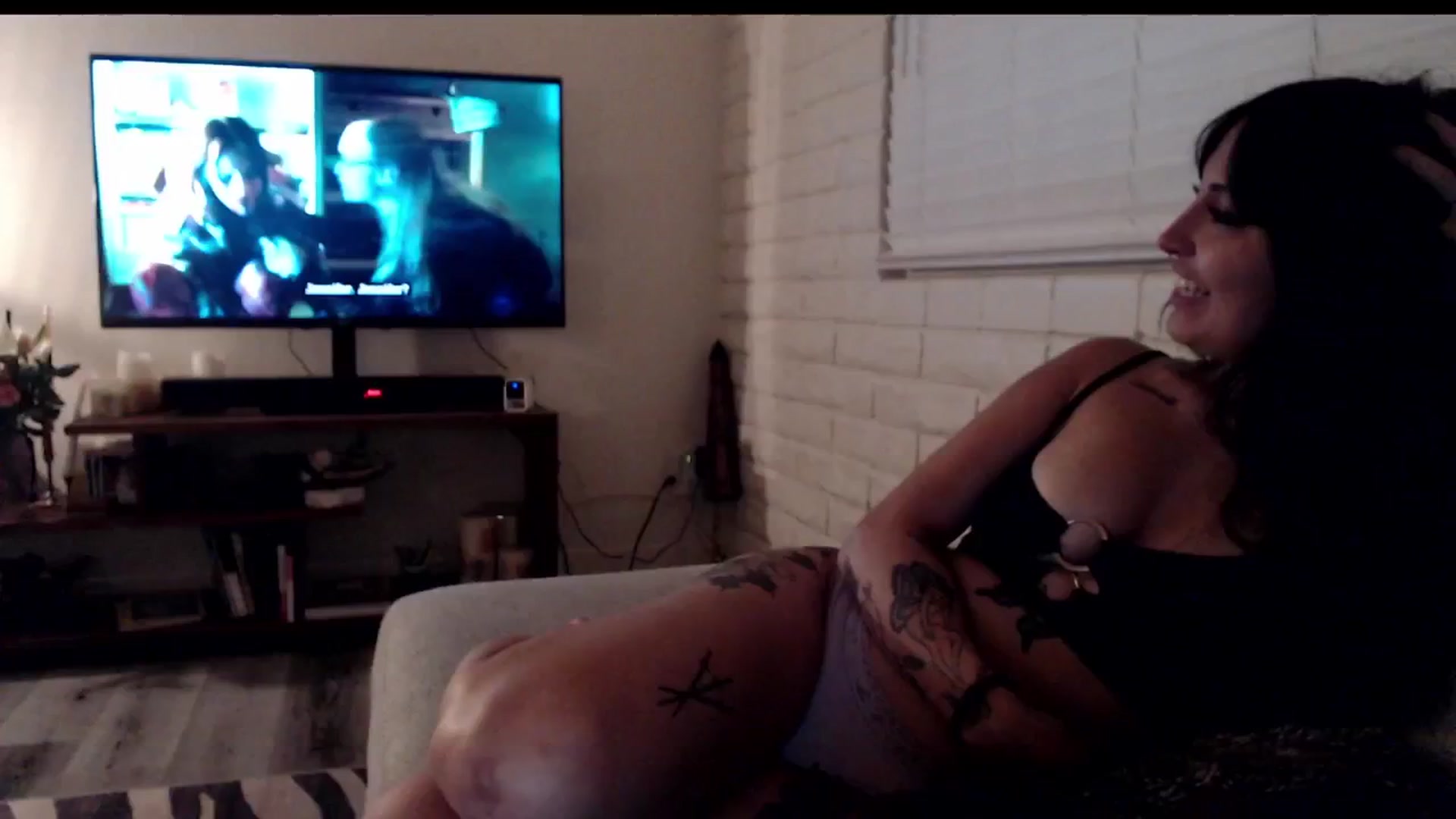 Gallery image thumbnail from Lil_bunniii's myfreecams stream on, 10/21/2024, 06:26 image 1 of 20
