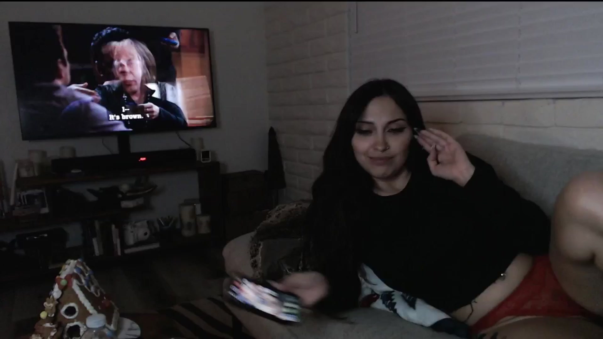 Gallery image thumbnail from Lil_bunniii's myfreecams stream on, 12/17/2024, 06:13 image 12 of 20