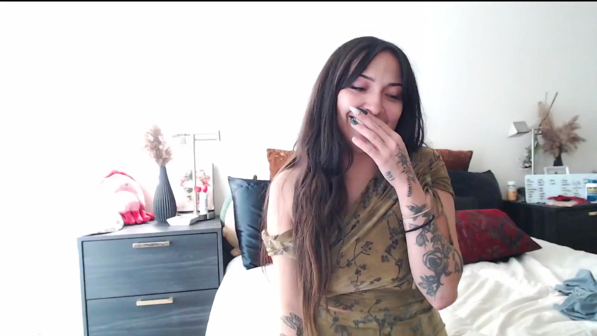 Gallery image thumbnail from Lil_bunniii's myfreecams stream on, 12/31/2024, 23:43 image 16 of 20