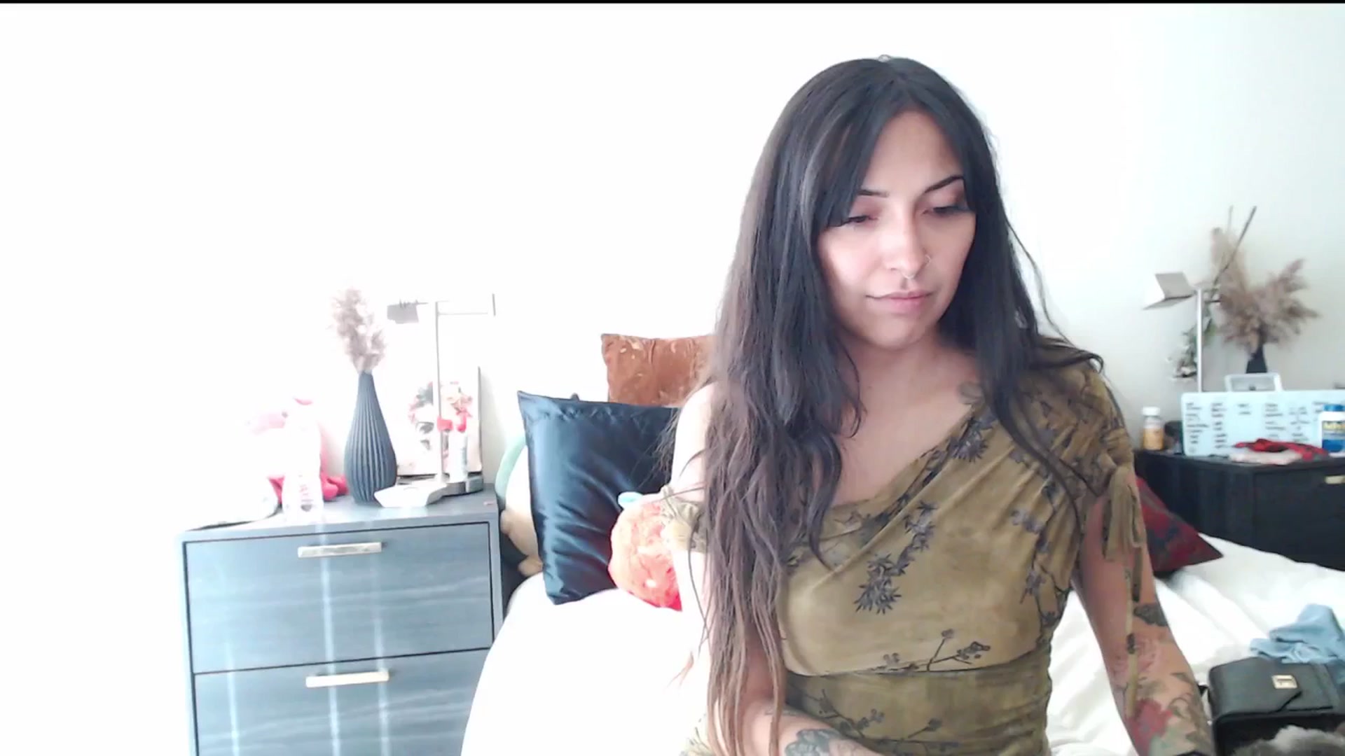Gallery image thumbnail from Lil_bunniii's myfreecams stream on, 12/31/2024, 23:43 image 10 of 20