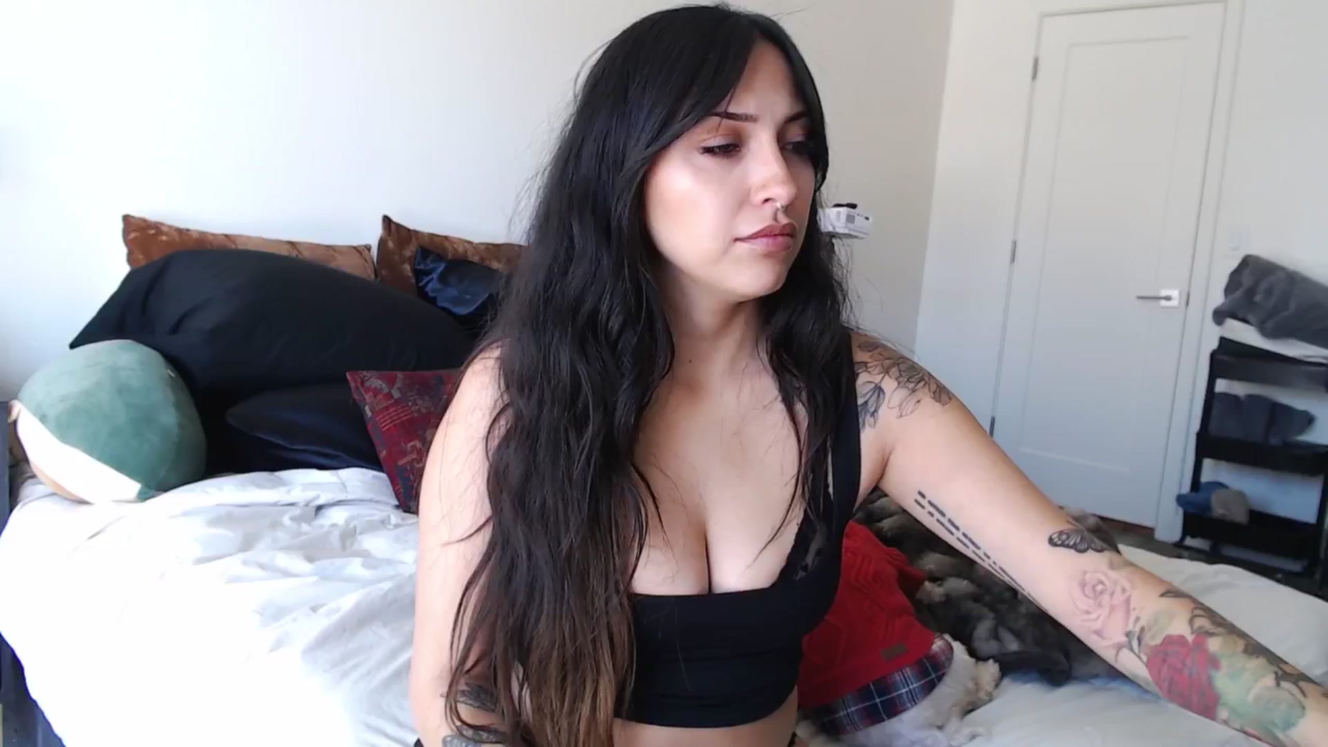 Gallery image thumbnail from Lil_bunniii's myfreecams stream on, 01/23/2025, 20:09 image 4 of 20