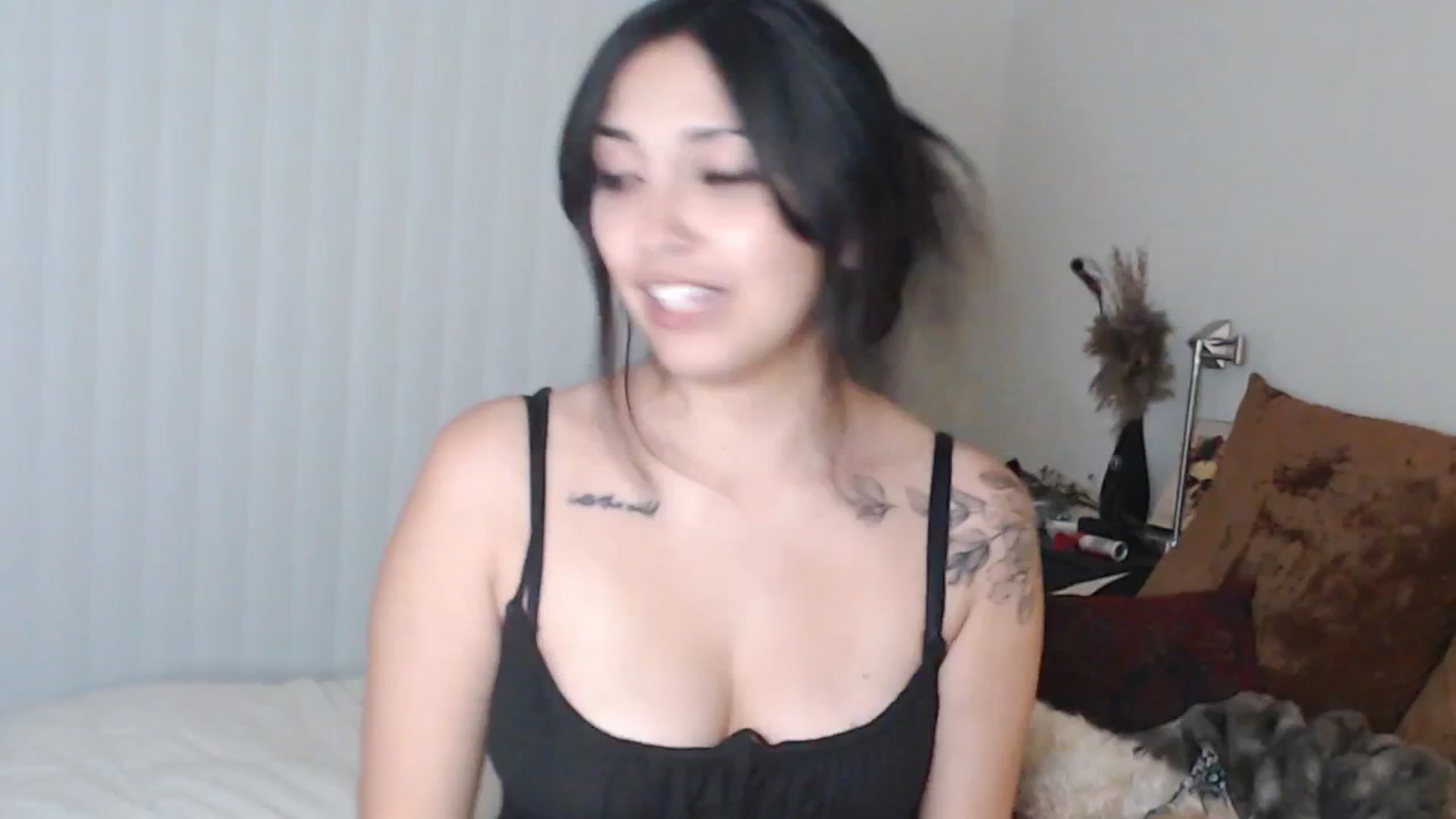 Gallery image thumbnail from Lil_bunniii's myfreecams stream on, 03/29/2025, 08:27 image 9 of 20