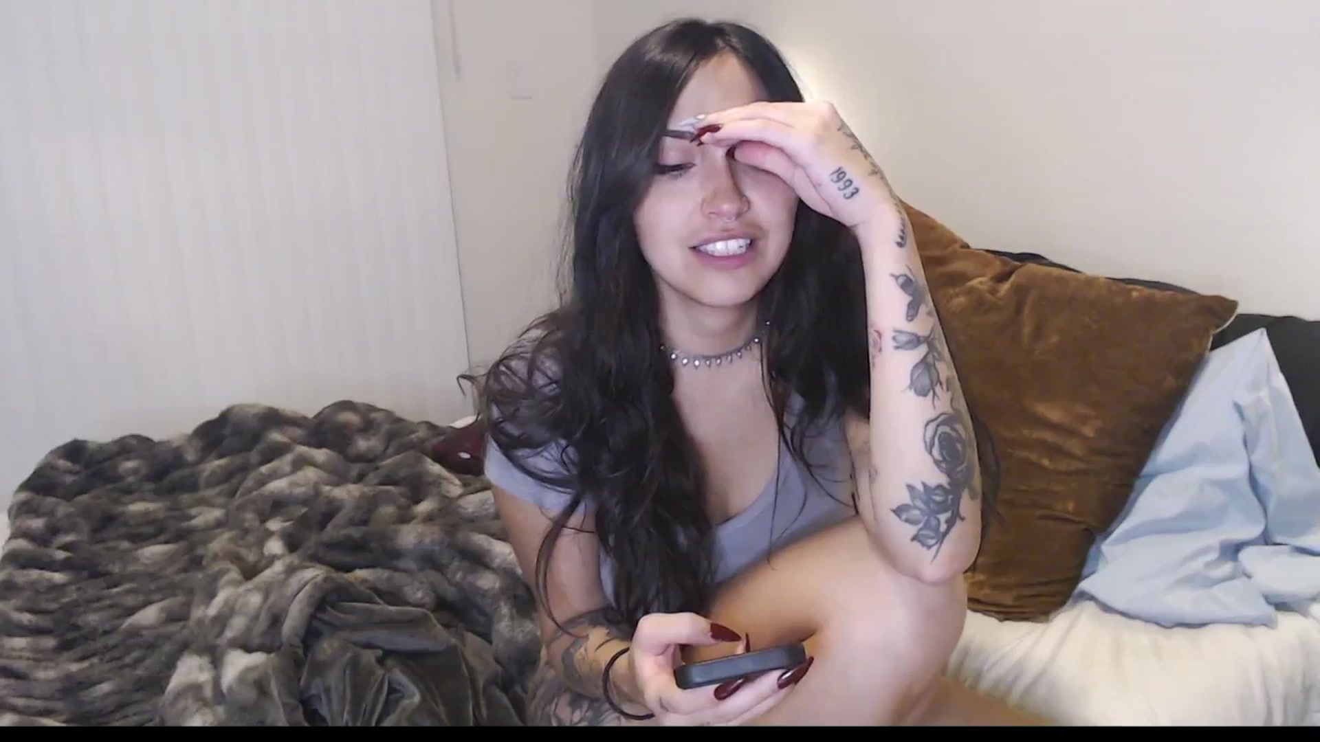 Gallery image thumbnail from Lil_bunniii's myfreecams stream on, 04/09/2025, 07:35 image 19 of 20