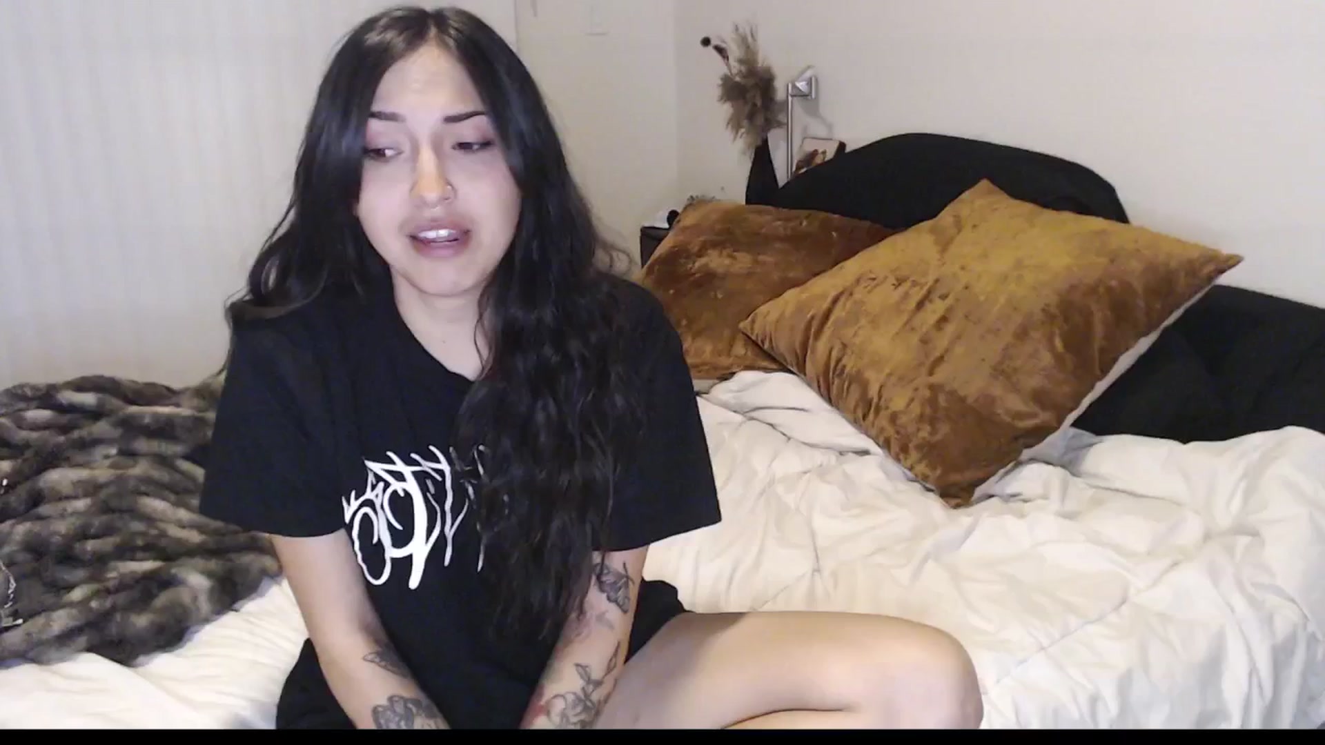 Gallery image thumbnail from Lil_bunniii's myfreecams stream on, 04/14/2025, 07:46 image 13 of 20