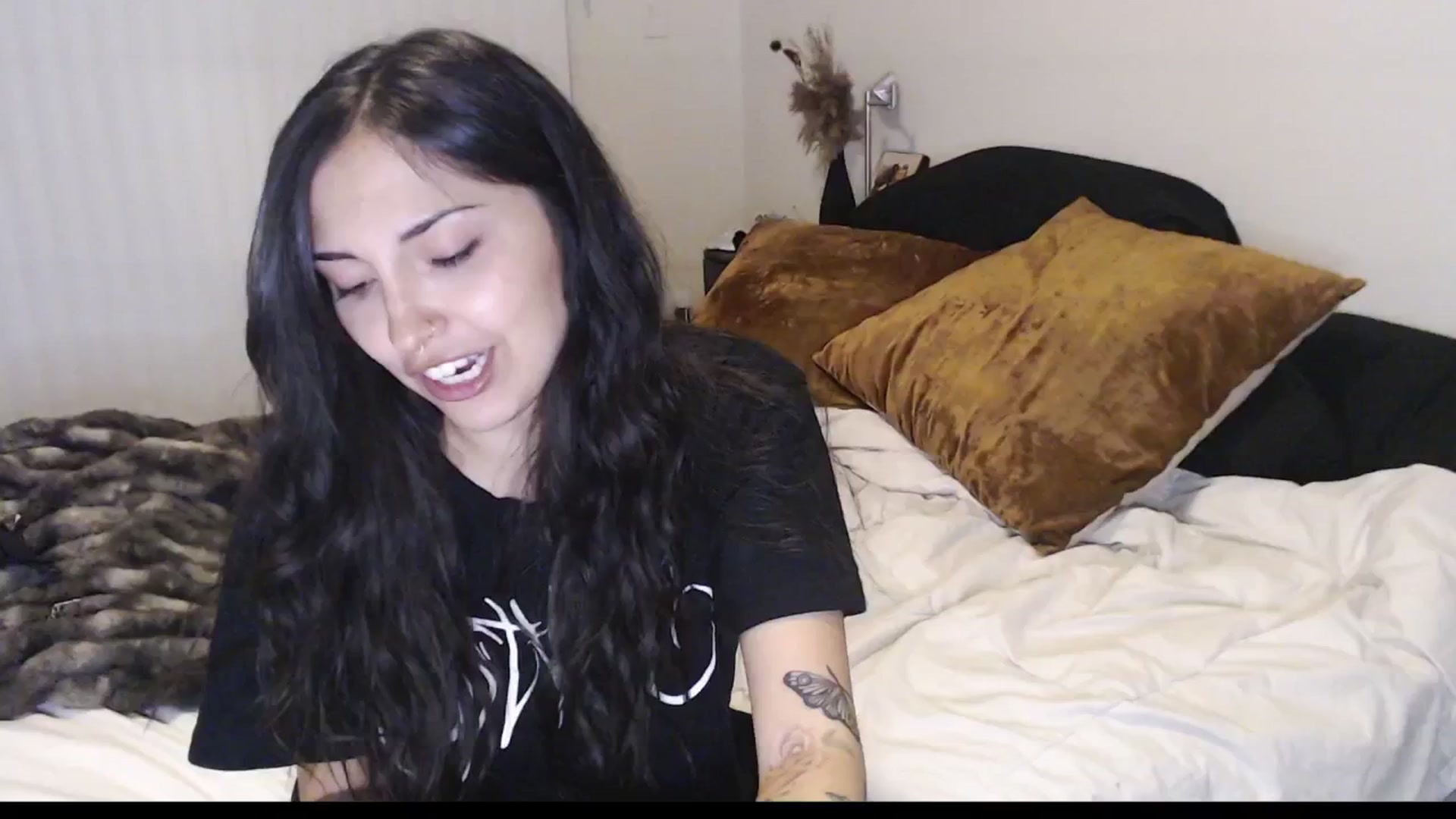 Gallery image thumbnail from Lil_bunniii's myfreecams stream on, 04/14/2025, 07:46 image 3 of 20