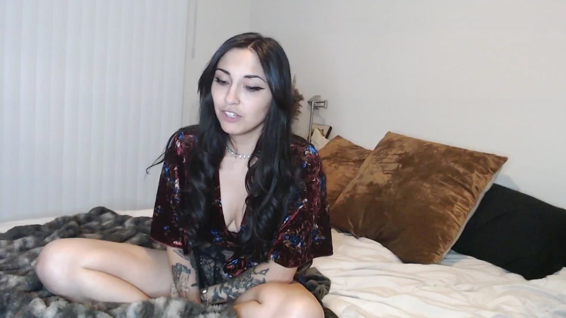 Gallery image thumbnail from Lil_bunniii's myfreecams stream on, 04/24/2025, 07:37 image 15 of 20