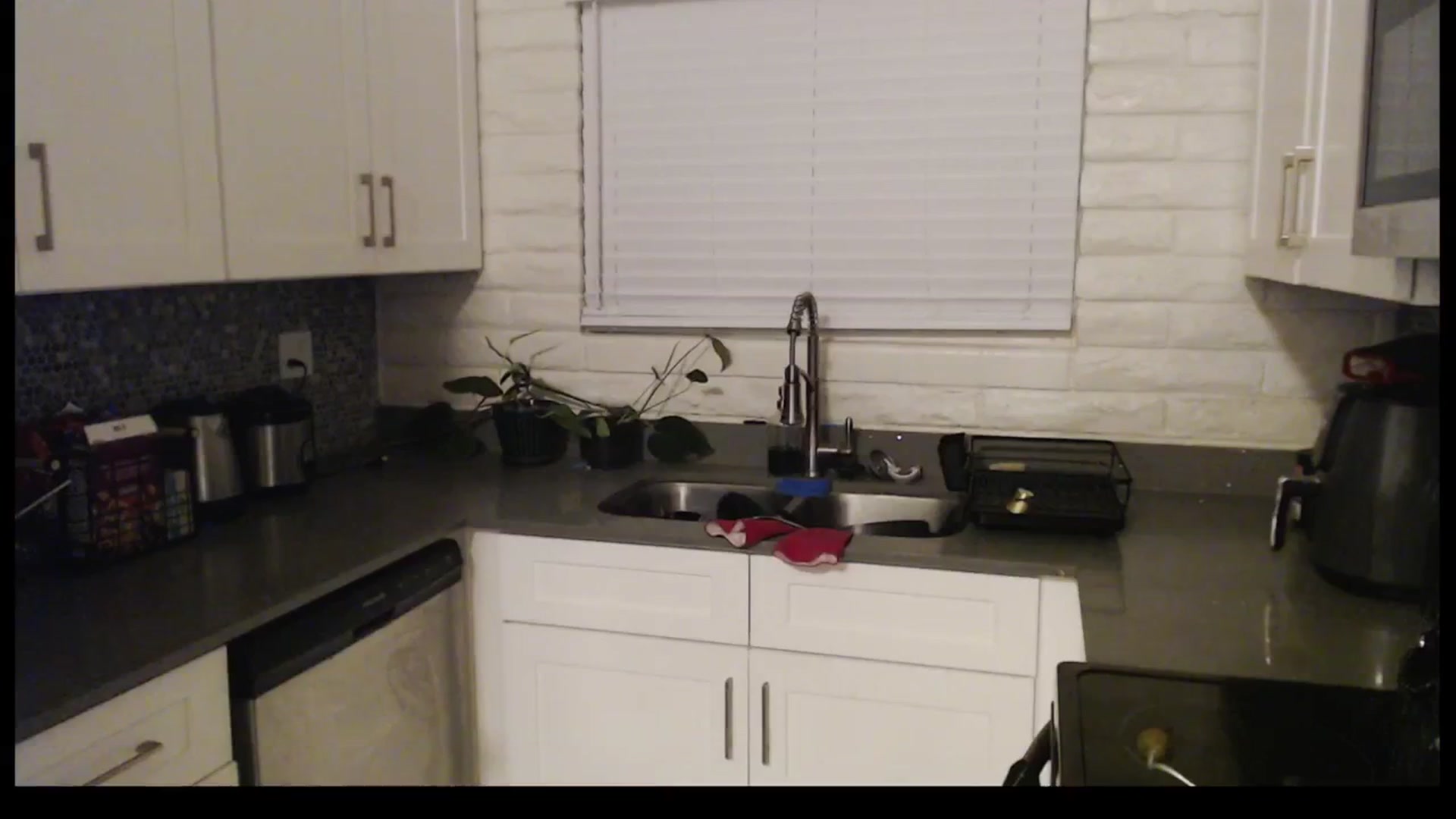 Gallery image thumbnail from Lil_bunniii's myfreecams stream on, 05/04/2025, 03:04 image 18 of 20