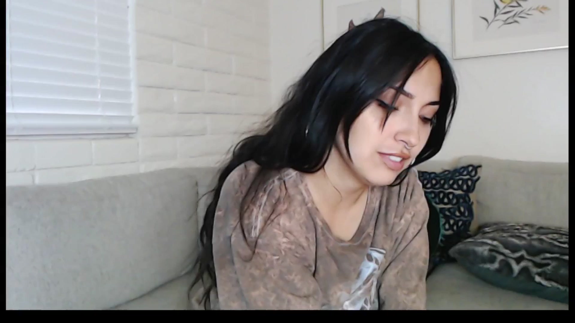 Gallery image thumbnail from Lil_bunniii's myfreecams stream on, 05/05/2025, 01:40 image 20 of 20