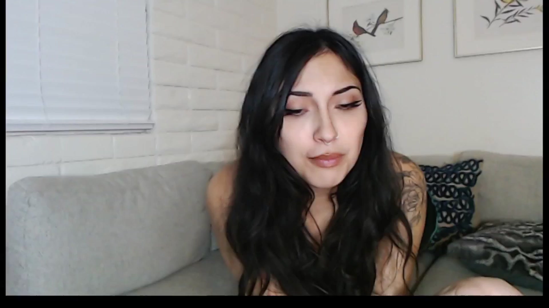 Gallery image thumbnail from Lil_bunniii's myfreecams stream on, 05/05/2025, 03:05 image 7 of 20