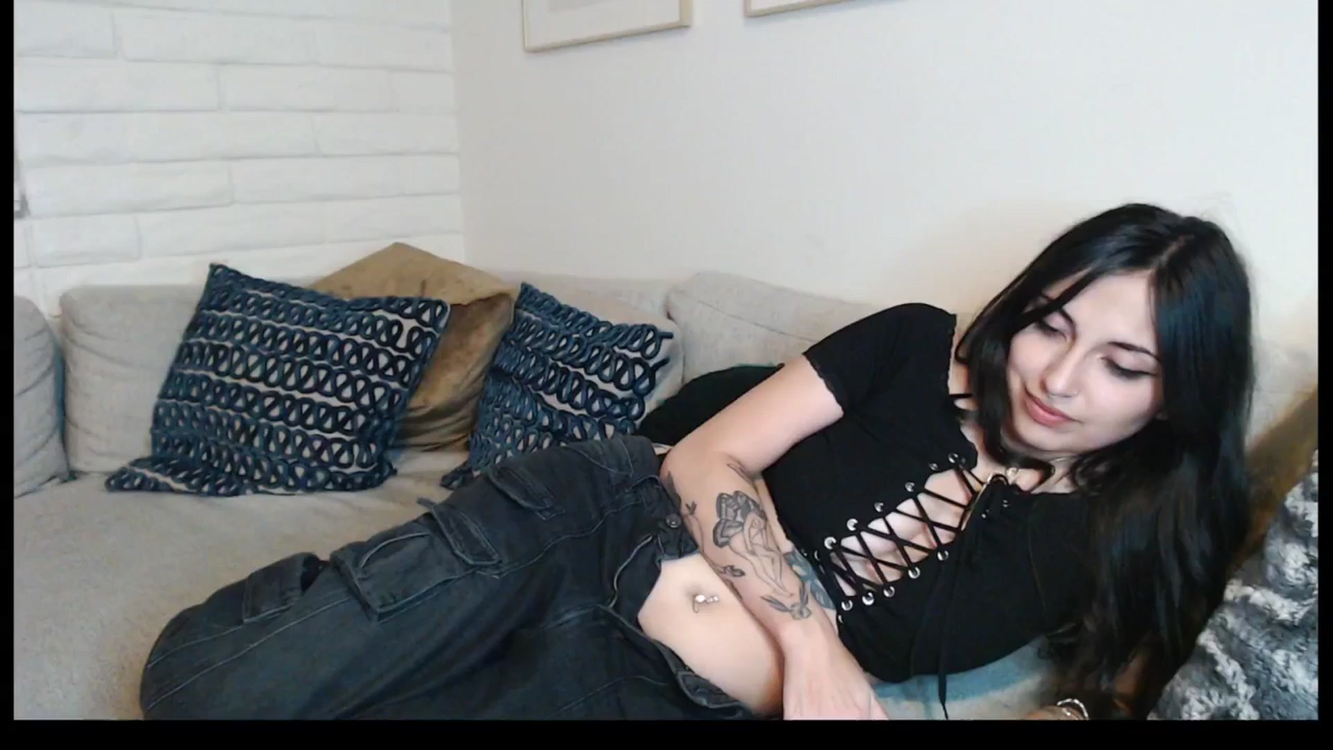 Gallery image thumbnail from Lil_bunniii's myfreecams stream on, 05/11/2025, 08:21 image 13 of 20