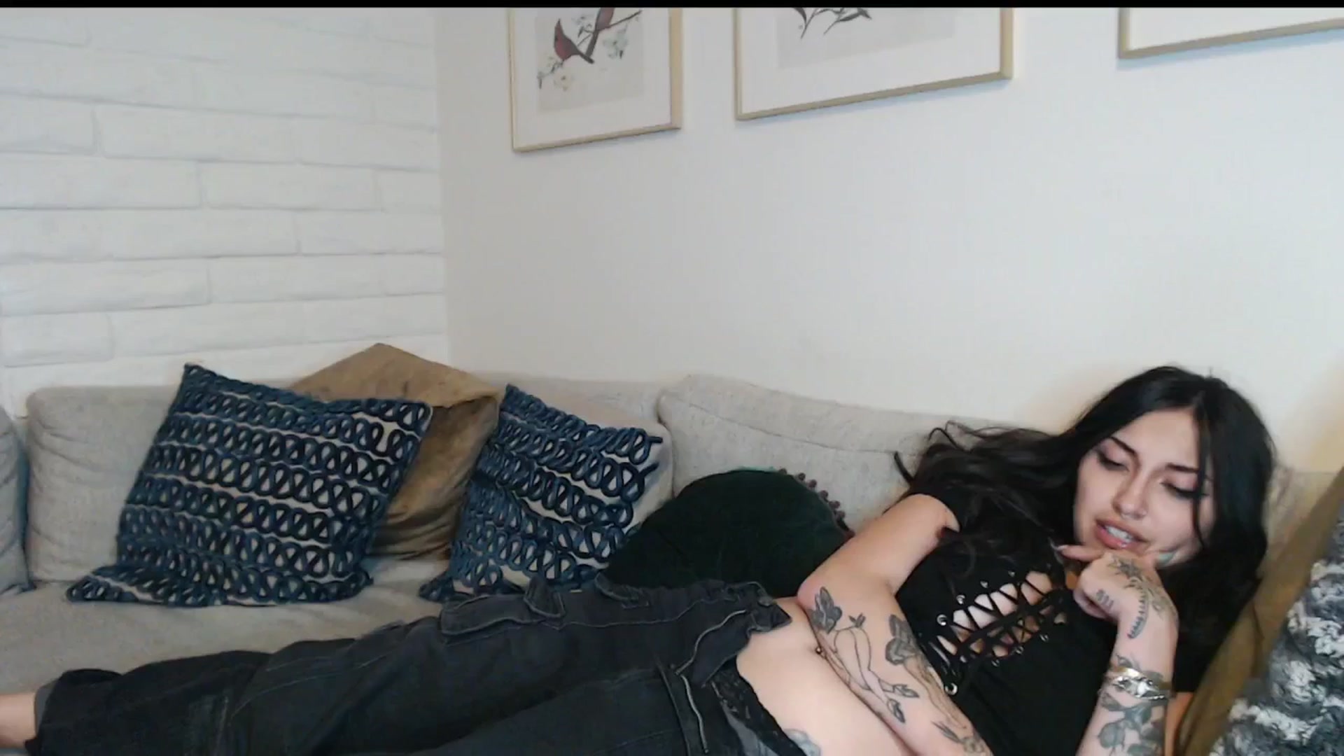 Gallery image thumbnail from Lil_bunniii's myfreecams stream on, 05/11/2025, 08:21 image 19 of 20