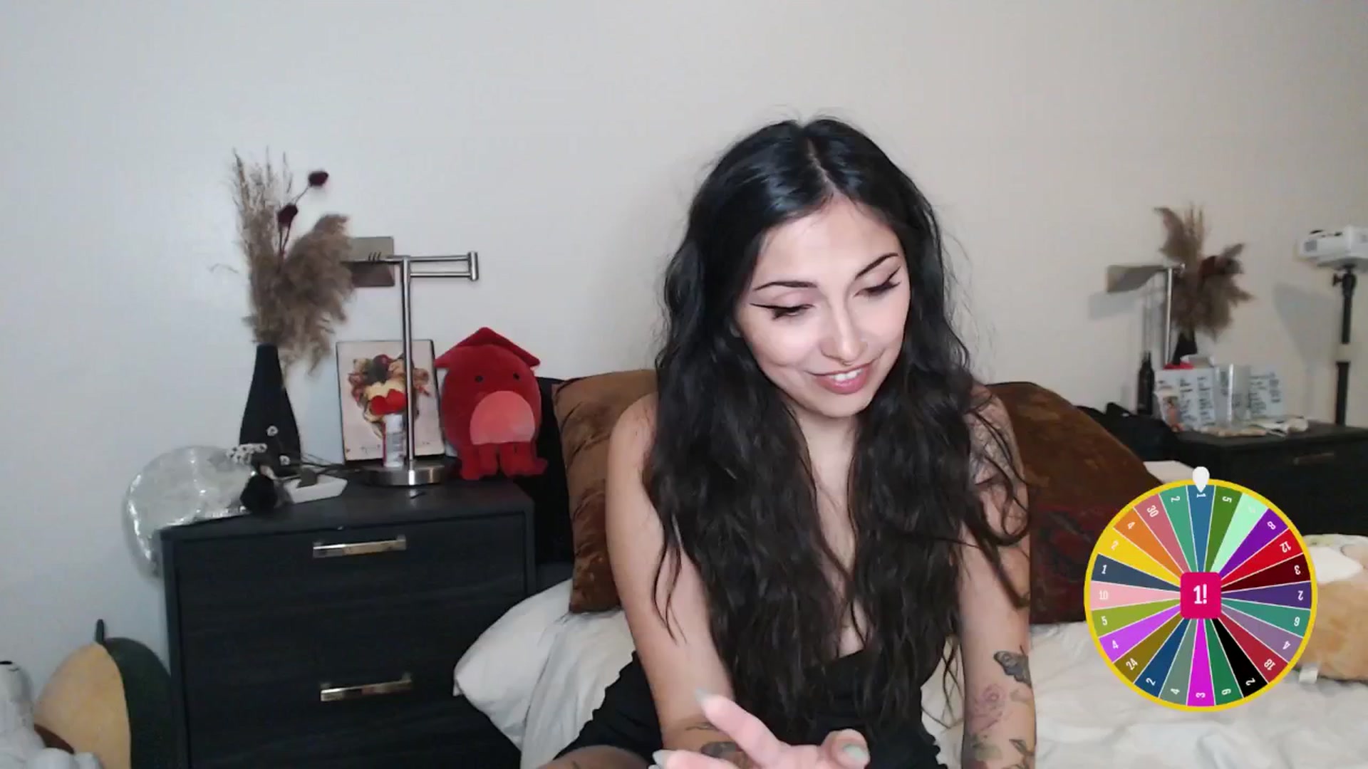 Gallery image thumbnail from Lil_bunniii's myfreecams stream on, 05/24/2025, 03:14 image 12 of 20