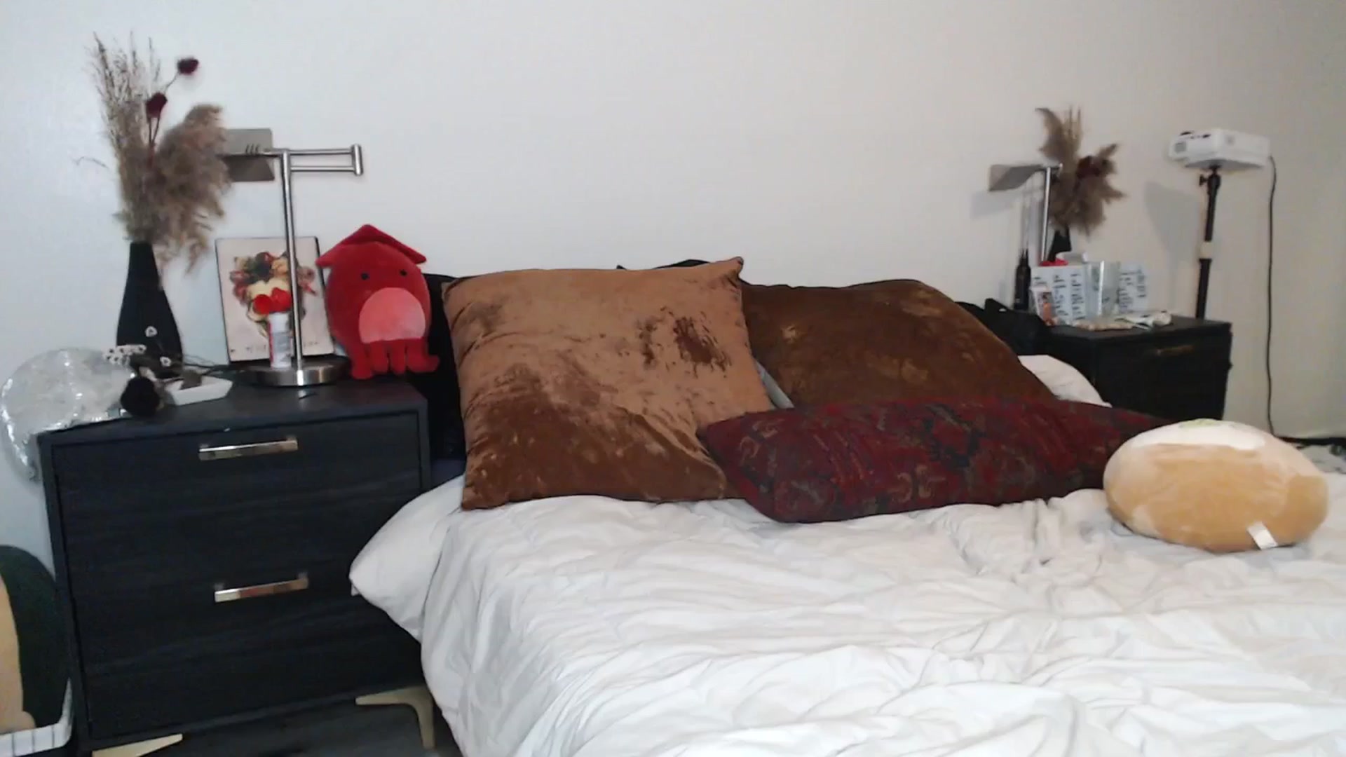 Gallery image thumbnail from Lil_bunniii's myfreecams stream on, 05/24/2025, 03:14 image 16 of 20
