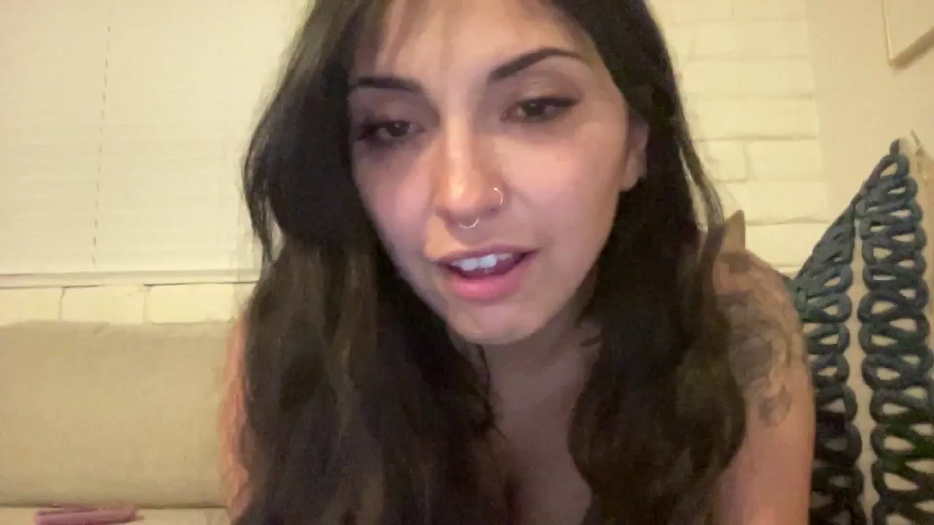 Gallery image thumbnail from Lil_bunniii's myfreecams stream on, 06/11/2025, 07:56 image 16 of 20