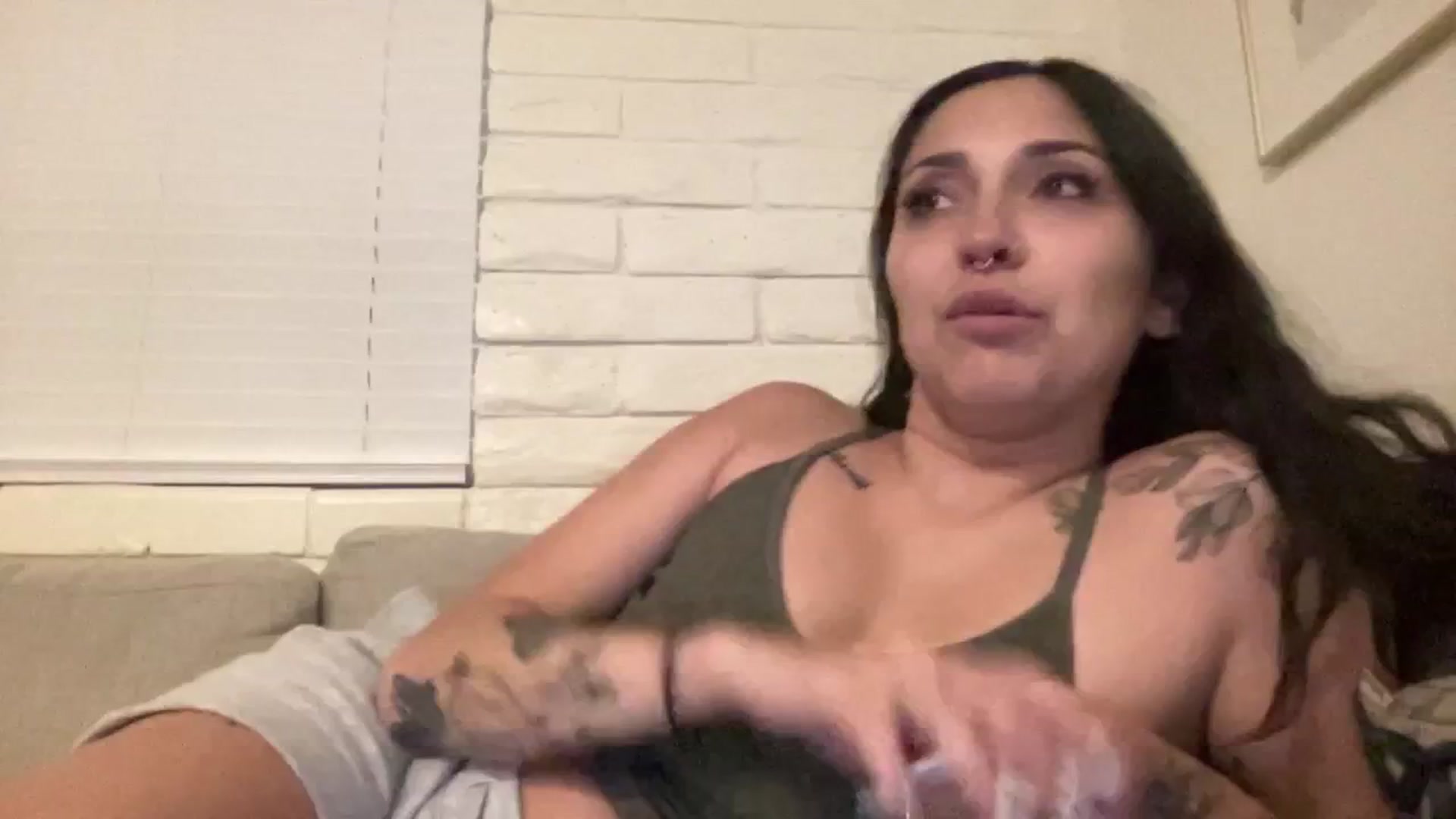 Gallery image thumbnail from Lil_bunniii's myfreecams stream on, 06/11/2025, 07:56 image 4 of 20
