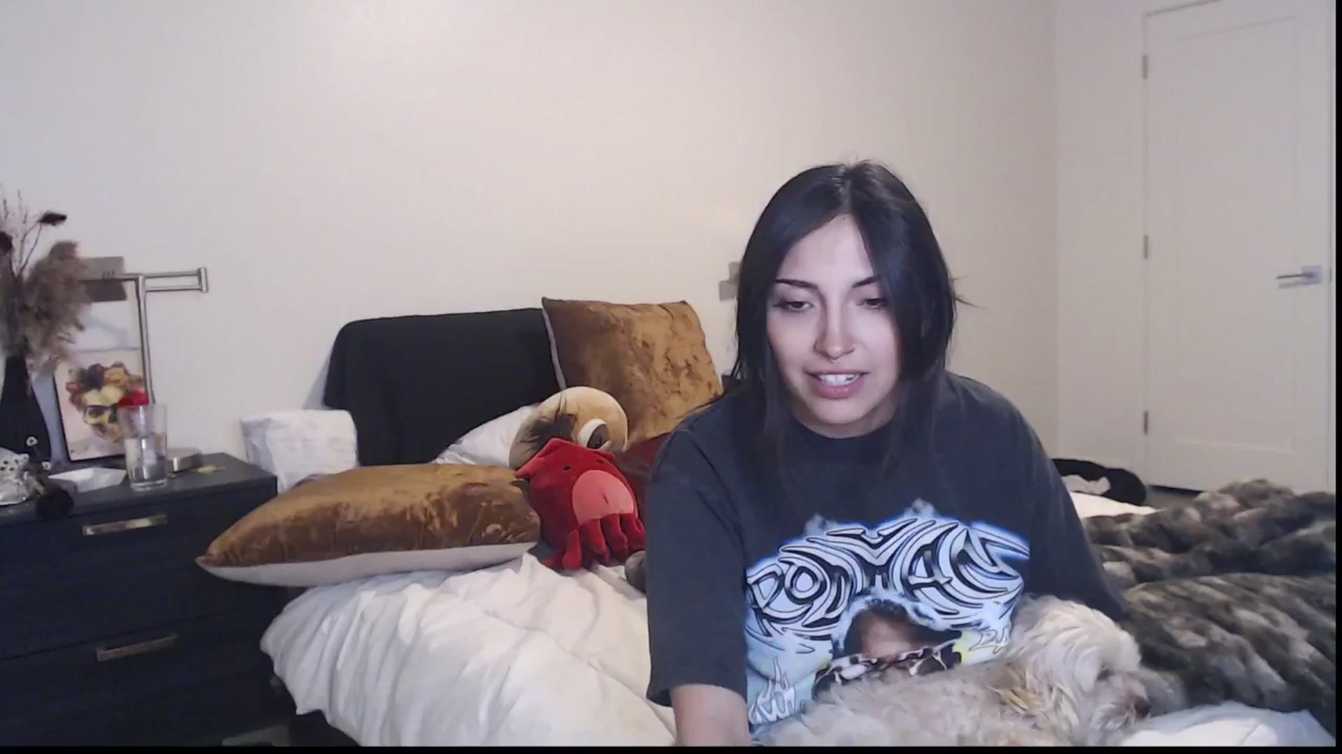 Gallery image thumbnail from Lil_bunniii's myfreecams stream on, 06/27/2025, 06:21 image 17 of 20