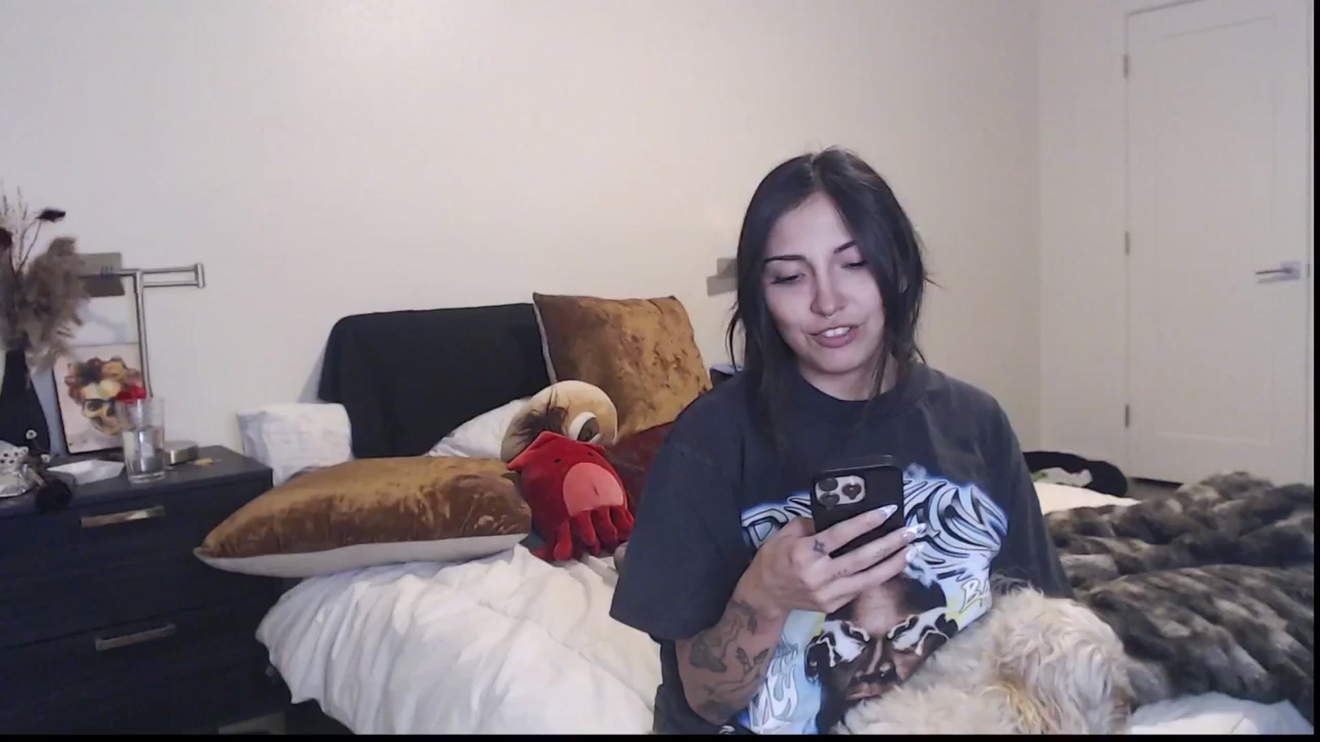 Gallery image thumbnail from Lil_bunniii's myfreecams stream on, 06/27/2025, 06:21 image 6 of 20