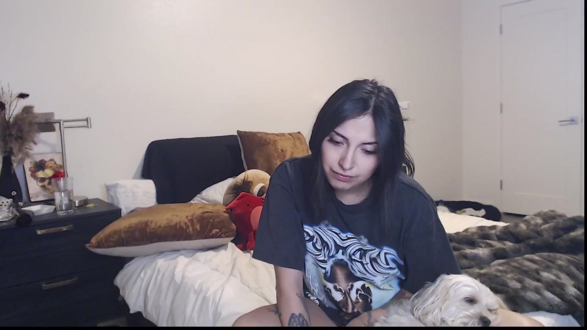 Gallery image thumbnail from Lil_bunniii's myfreecams stream on, 06/27/2025, 07:22 image 17 of 20