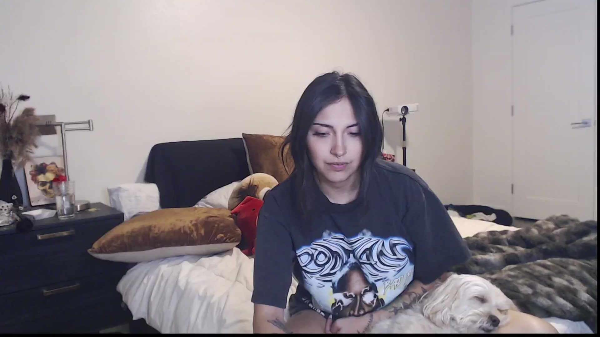 Gallery image thumbnail from Lil_bunniii's myfreecams stream on, 06/27/2025, 07:22 image 12 of 20