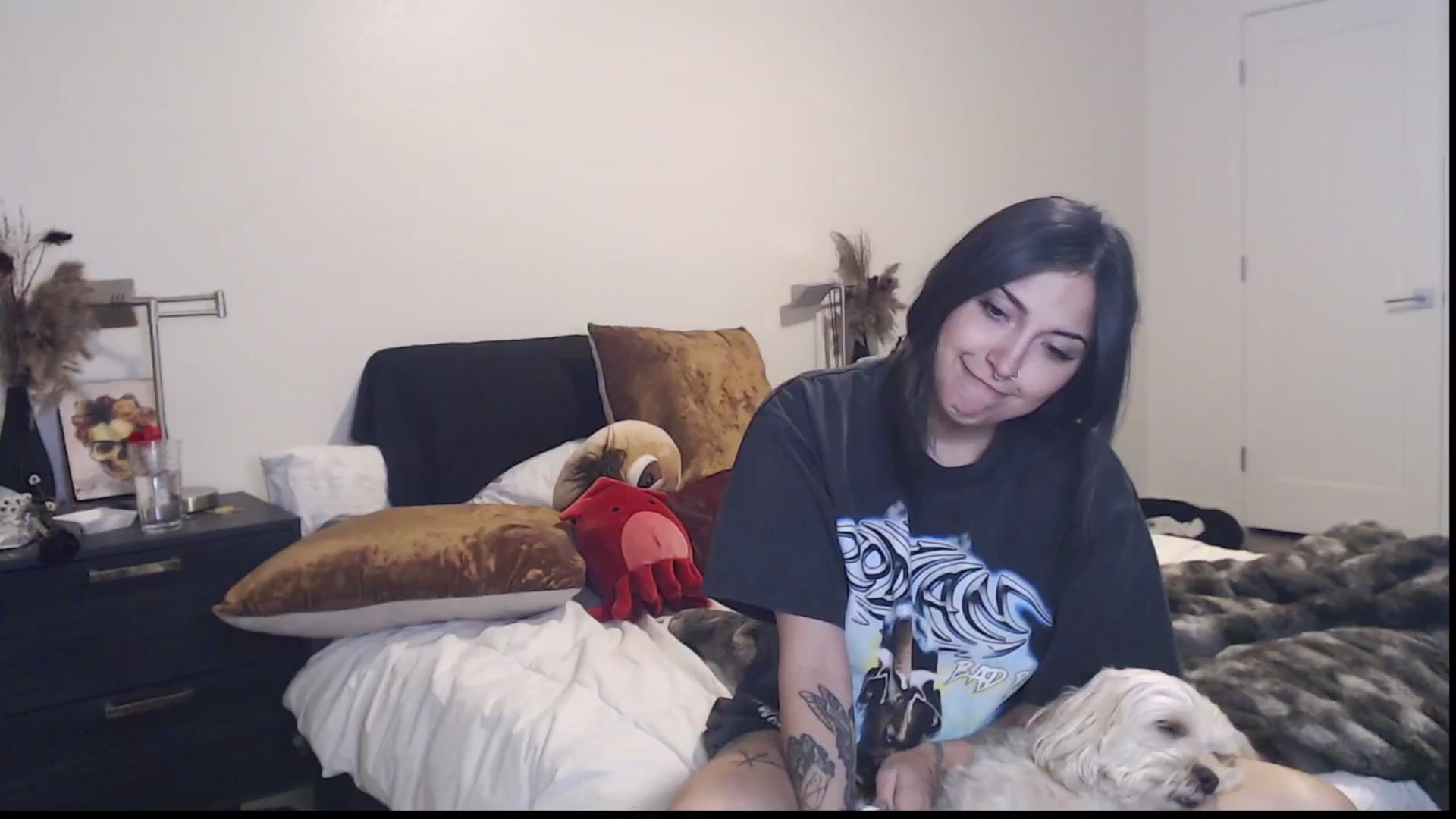 Gallery image thumbnail from Lil_bunniii's myfreecams stream on, 06/27/2025, 07:22 image 15 of 20