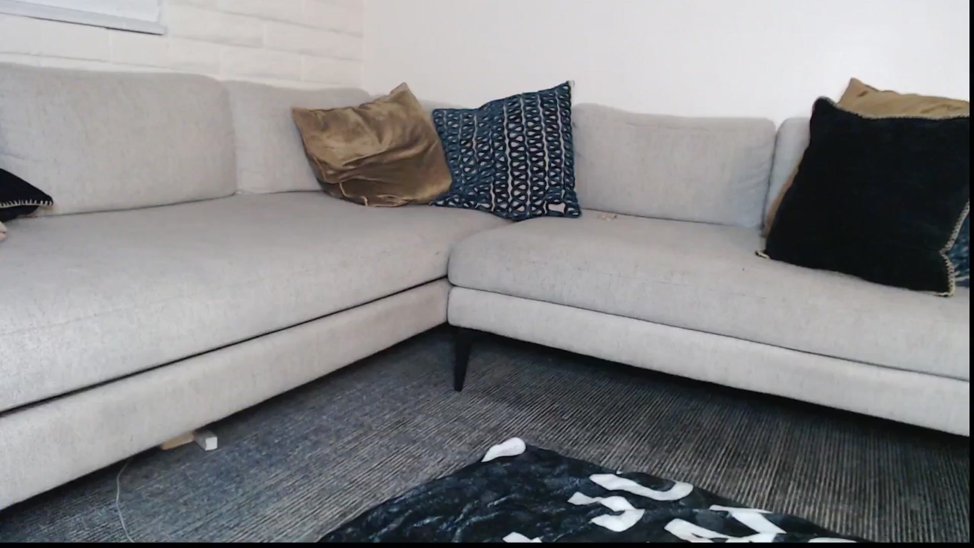 Gallery image thumbnail from Lil_bunniii's myfreecams stream on, 07/16/2025, 07:17 image 6 of 20