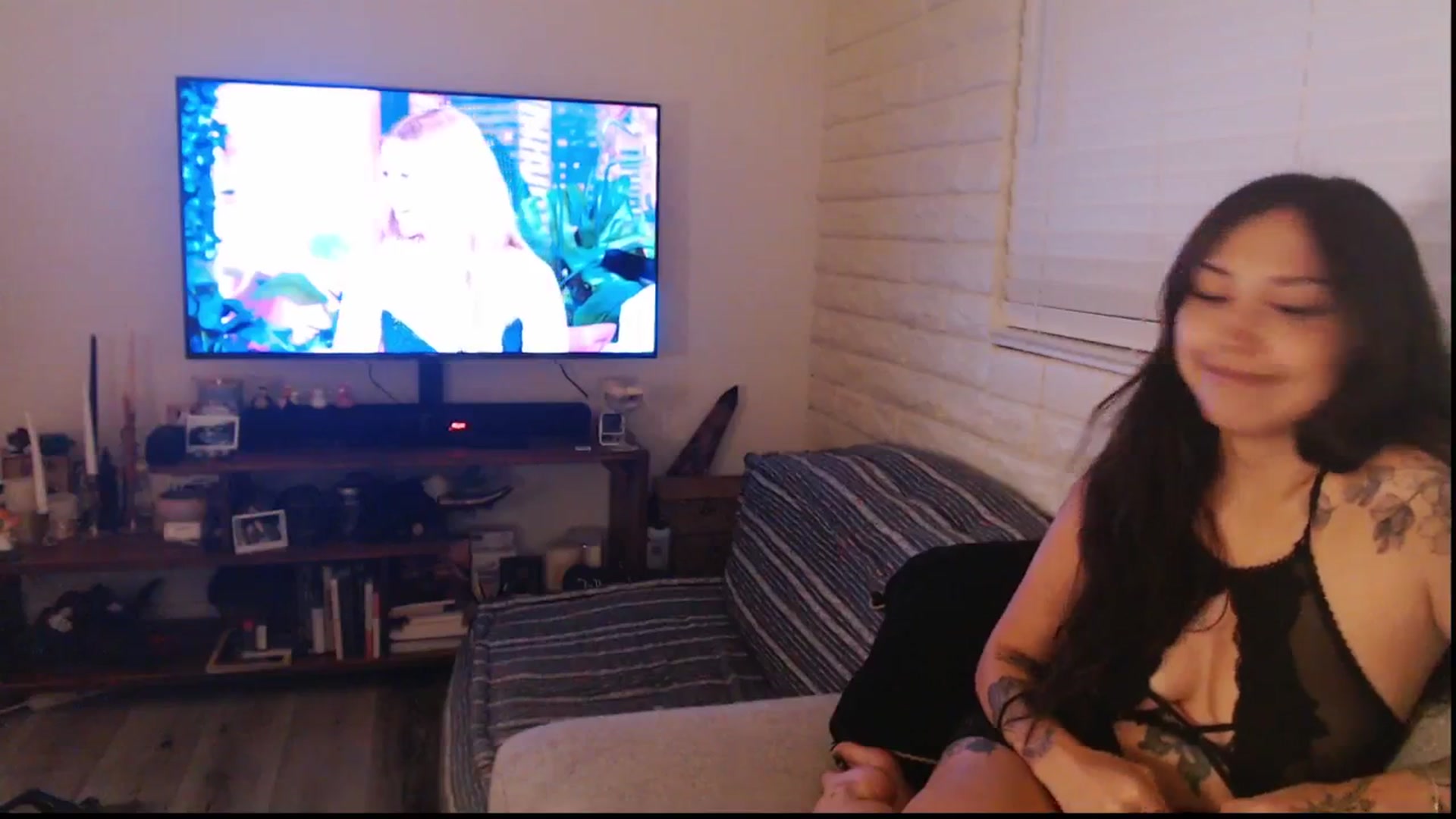 Gallery image thumbnail from Lil_bunniii's myfreecams stream on, 08/26/2025, 06:04 image 16 of 20