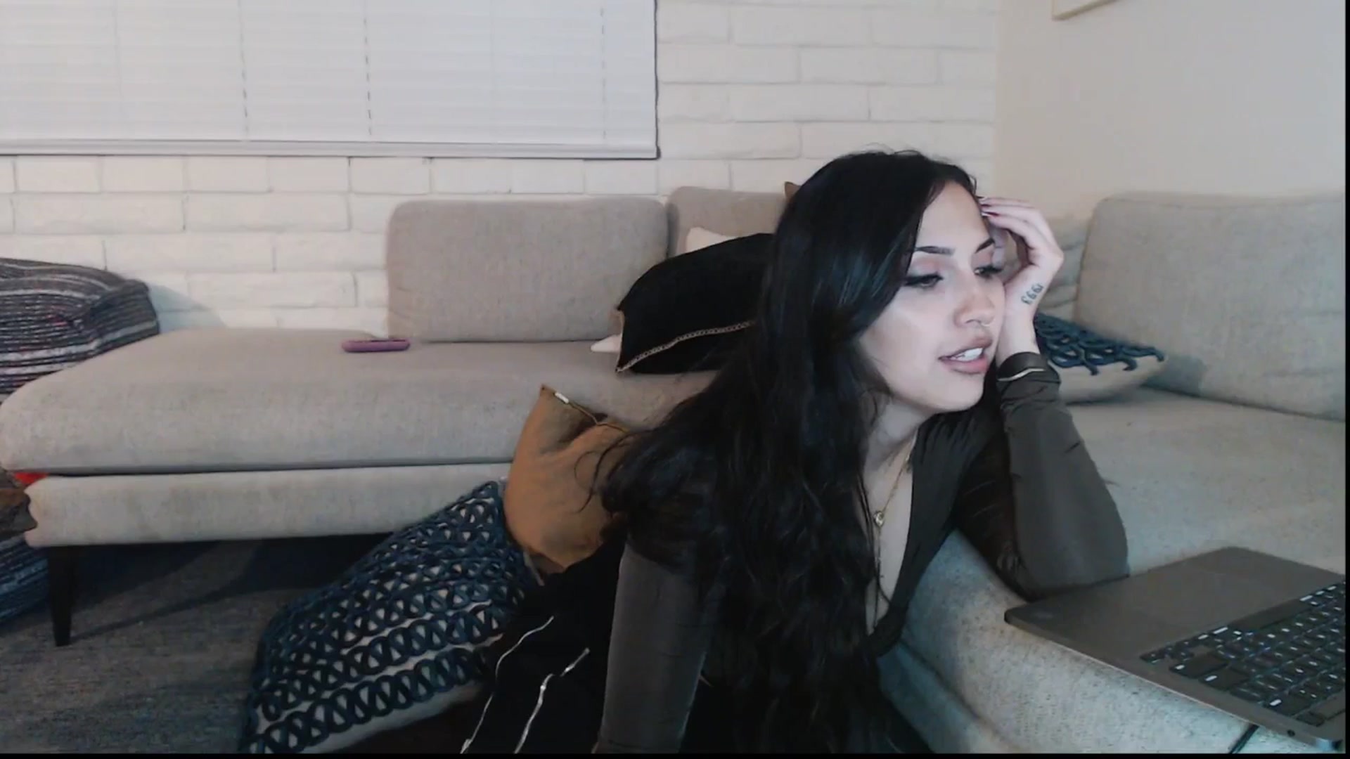 Gallery image thumbnail from Lil_bunniii's myfreecams stream on, 09/06/2025, 07:15 image 5 of 20