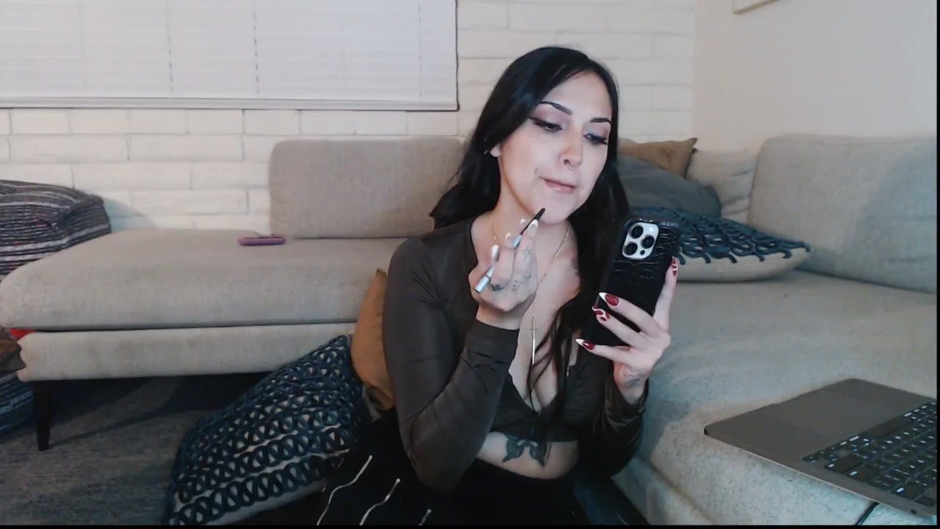 Gallery image thumbnail from Lil_bunniii's myfreecams stream on, 09/06/2025, 07:15 image 12 of 20