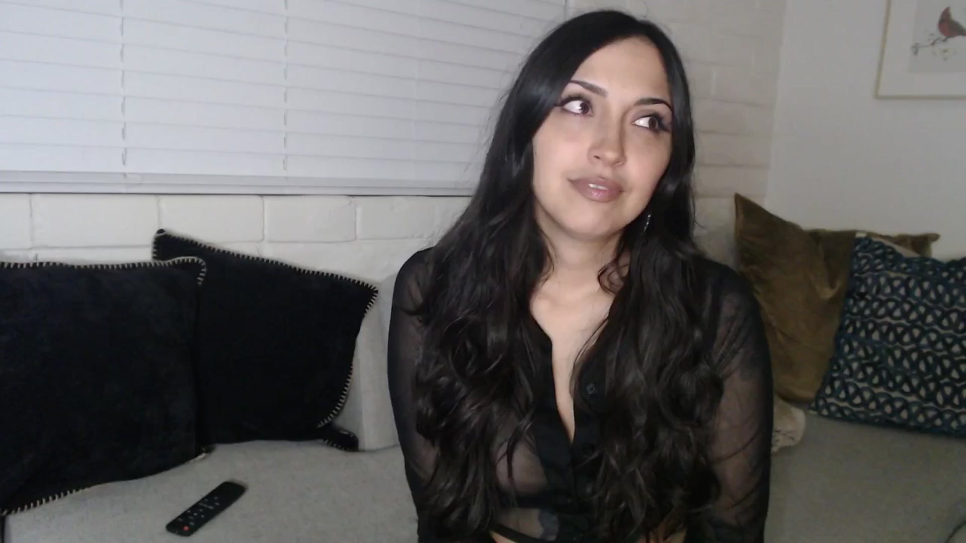 Gallery image thumbnail from Lil_bunniii's myfreecams stream on, 01/14/2026, 08:12 image 17 of 20