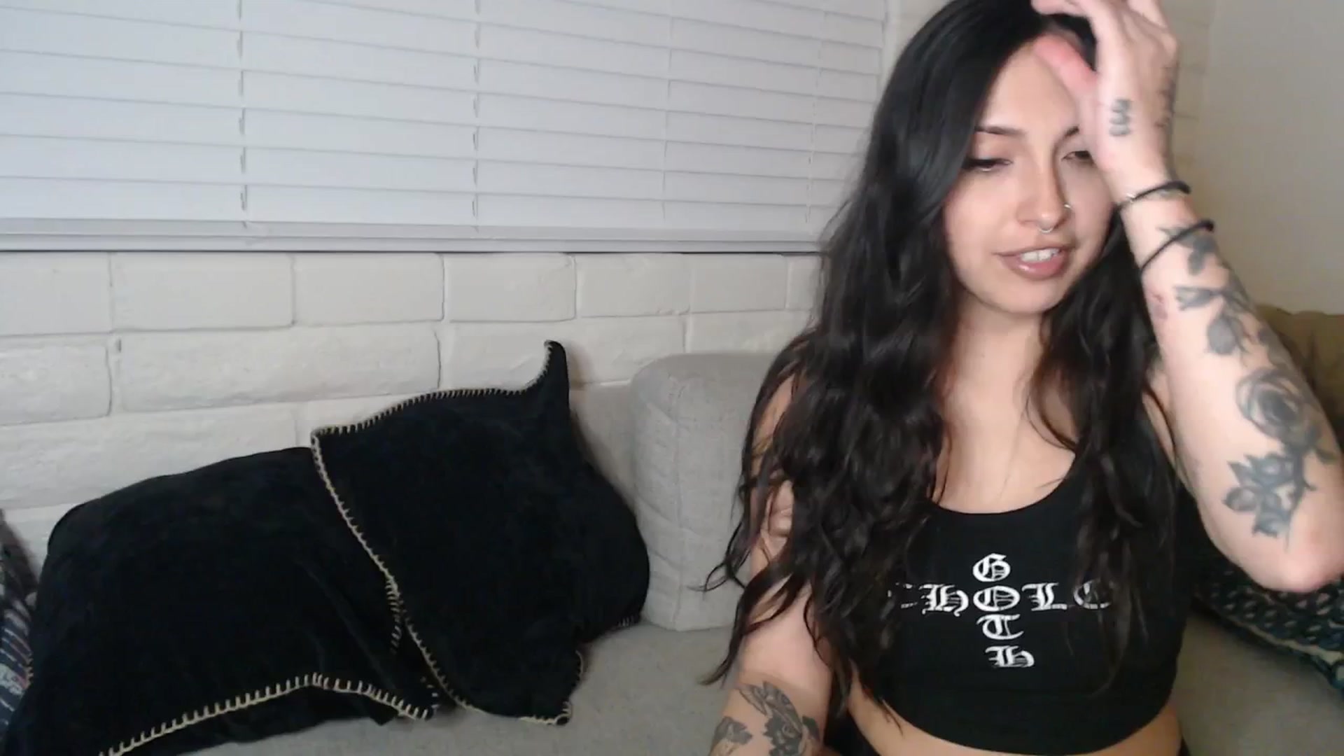 Gallery image thumbnail from Lil_bunniii's myfreecams stream on, 01/16/2026, 07:12 image 5 of 20