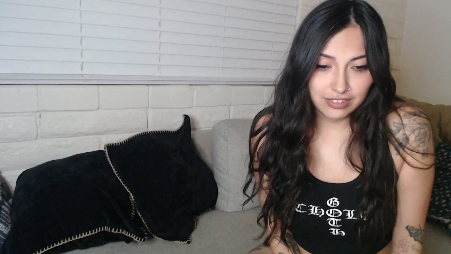Gallery image thumbnail from Lil_bunniii's myfreecams stream on, 01/16/2026, 07:12 image 7 of 20