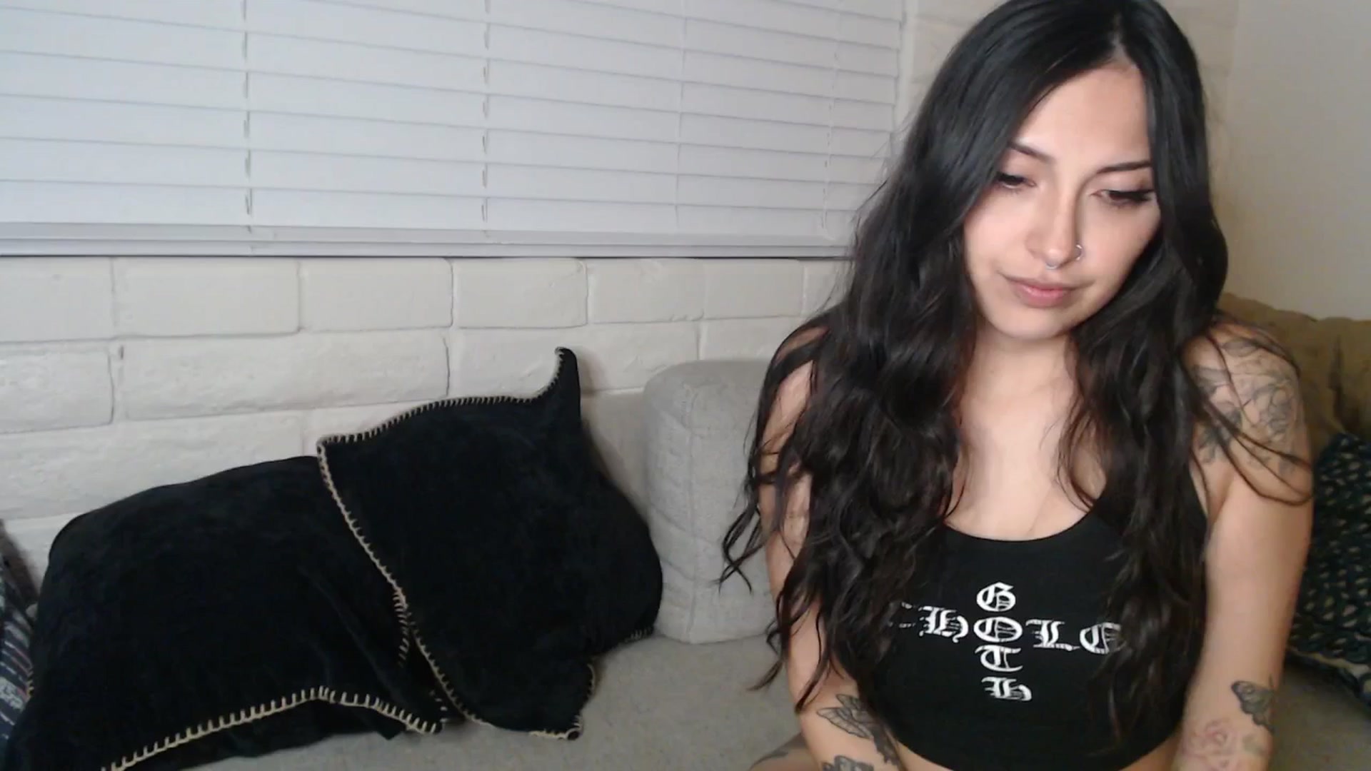 Gallery image thumbnail from Lil_bunniii's myfreecams stream on, 01/16/2026, 07:12 image 6 of 20