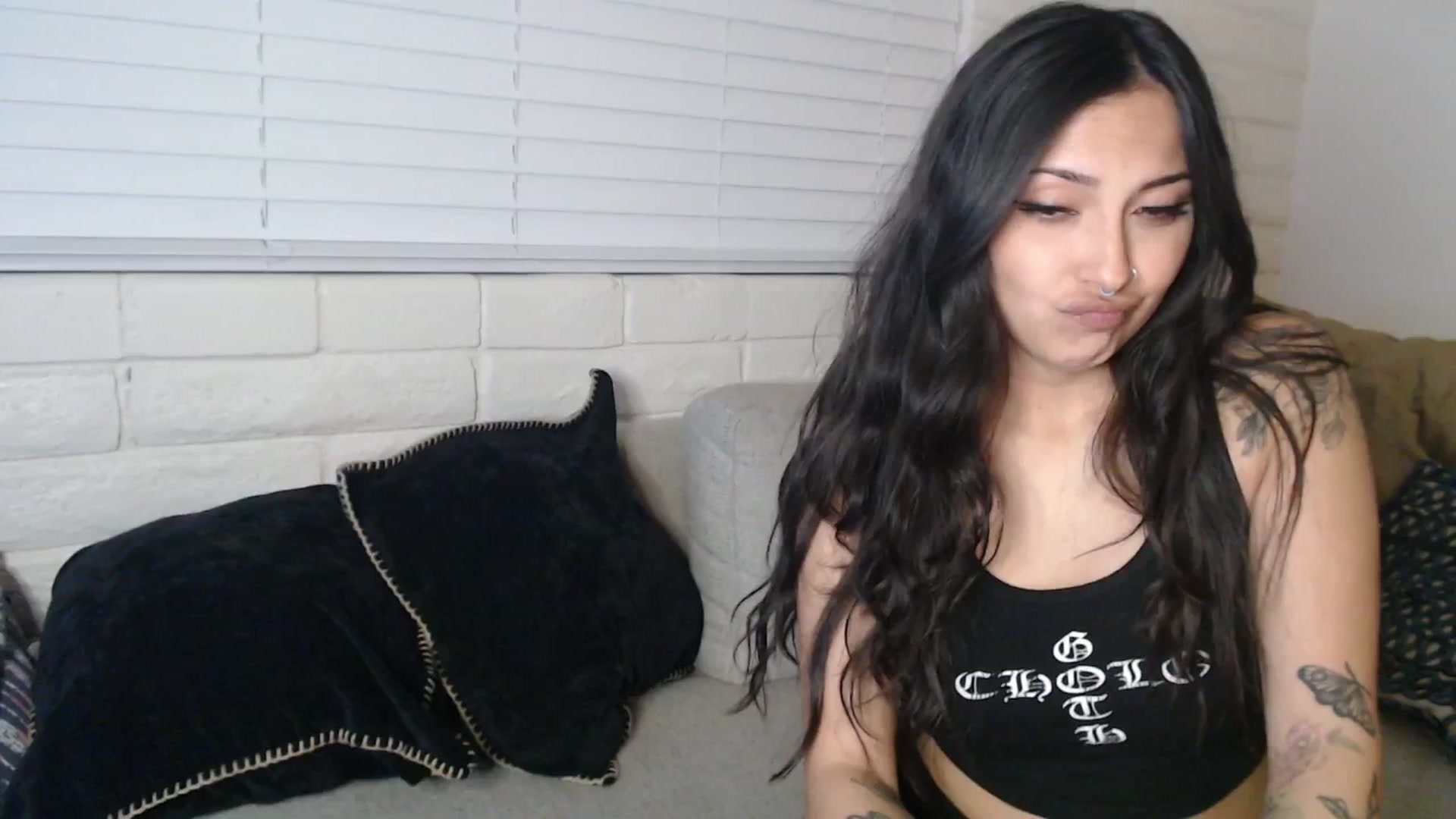 Gallery image thumbnail from Lil_bunniii's myfreecams stream on, 01/16/2026, 07:12 image 1 of 20