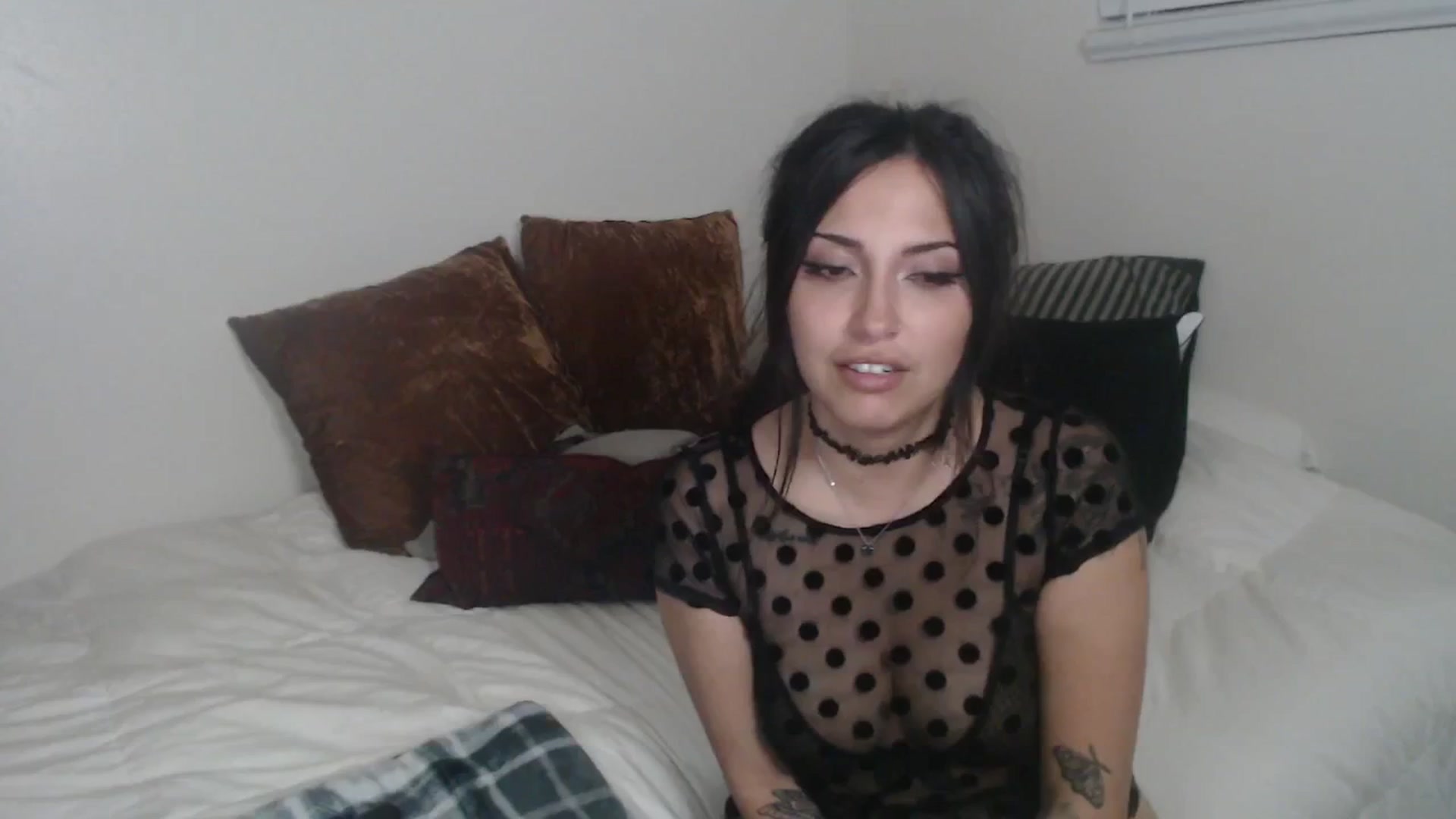 Gallery image thumbnail from Lil_bunniii's myfreecams stream on, 02/01/2026, 08:43 image 2 of 20
