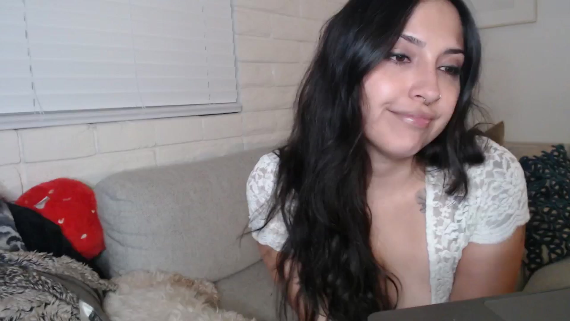 Gallery image thumbnail from Lil_bunniii's myfreecams stream on, 02/12/2026, 07:38 image 17 of 20
