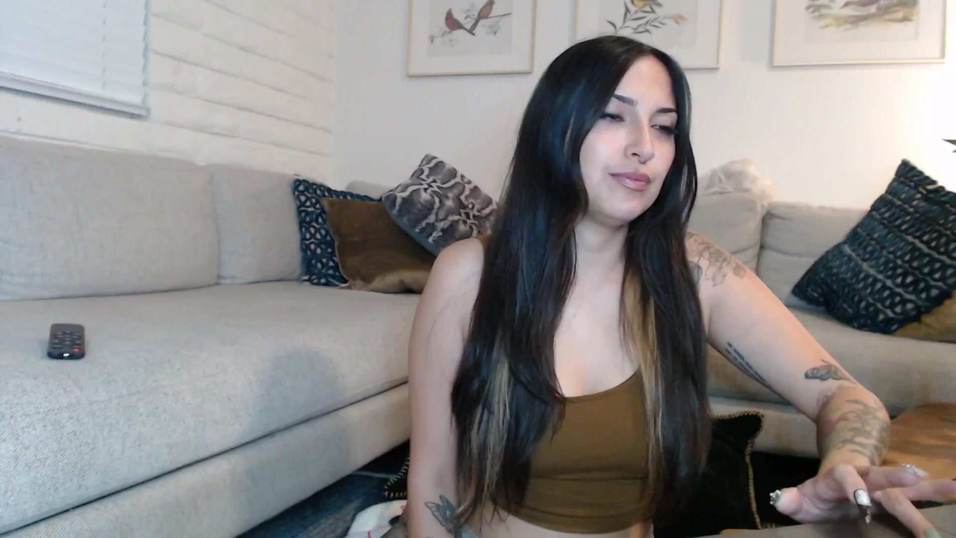 Gallery image thumbnail from Lil_bunniii's myfreecams stream on, 04/04/2026, 08:07 image 14 of 20